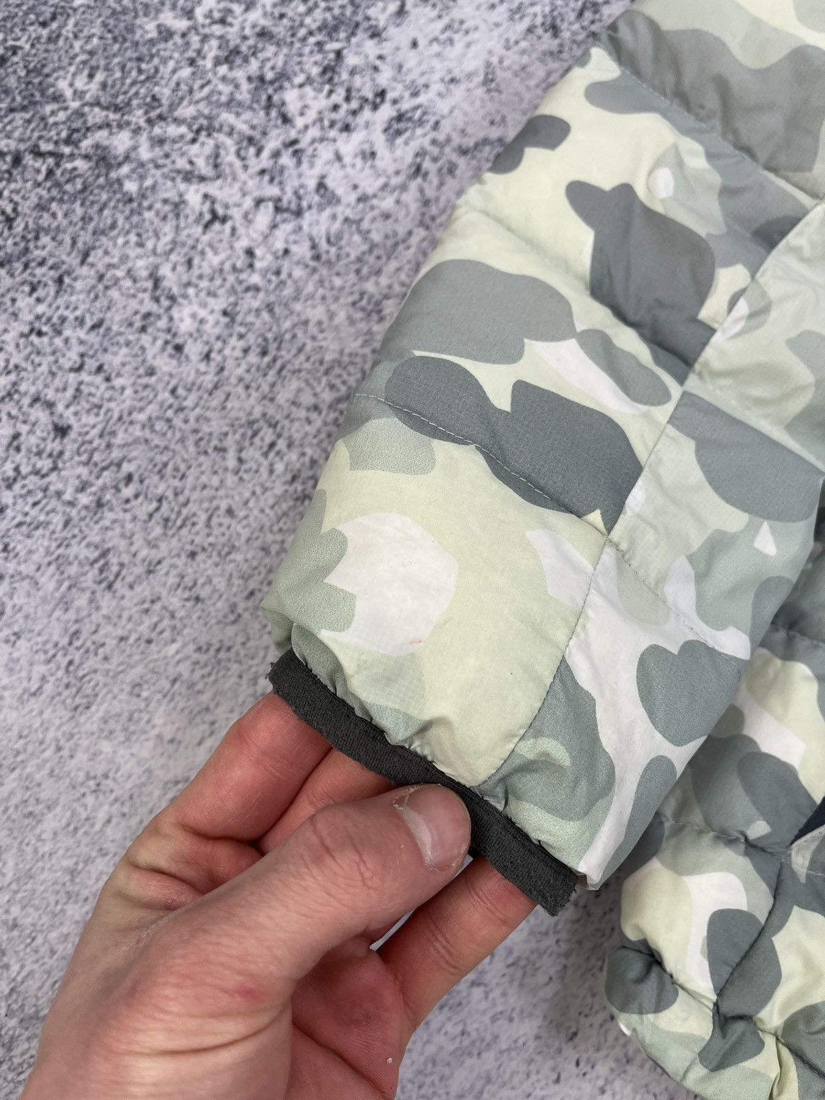 The North Face The North Face Doudoune La Paz 600 Camo Puffer Down Jacket Size US S / EU 44-46 / 1 - 7 Thumbnail