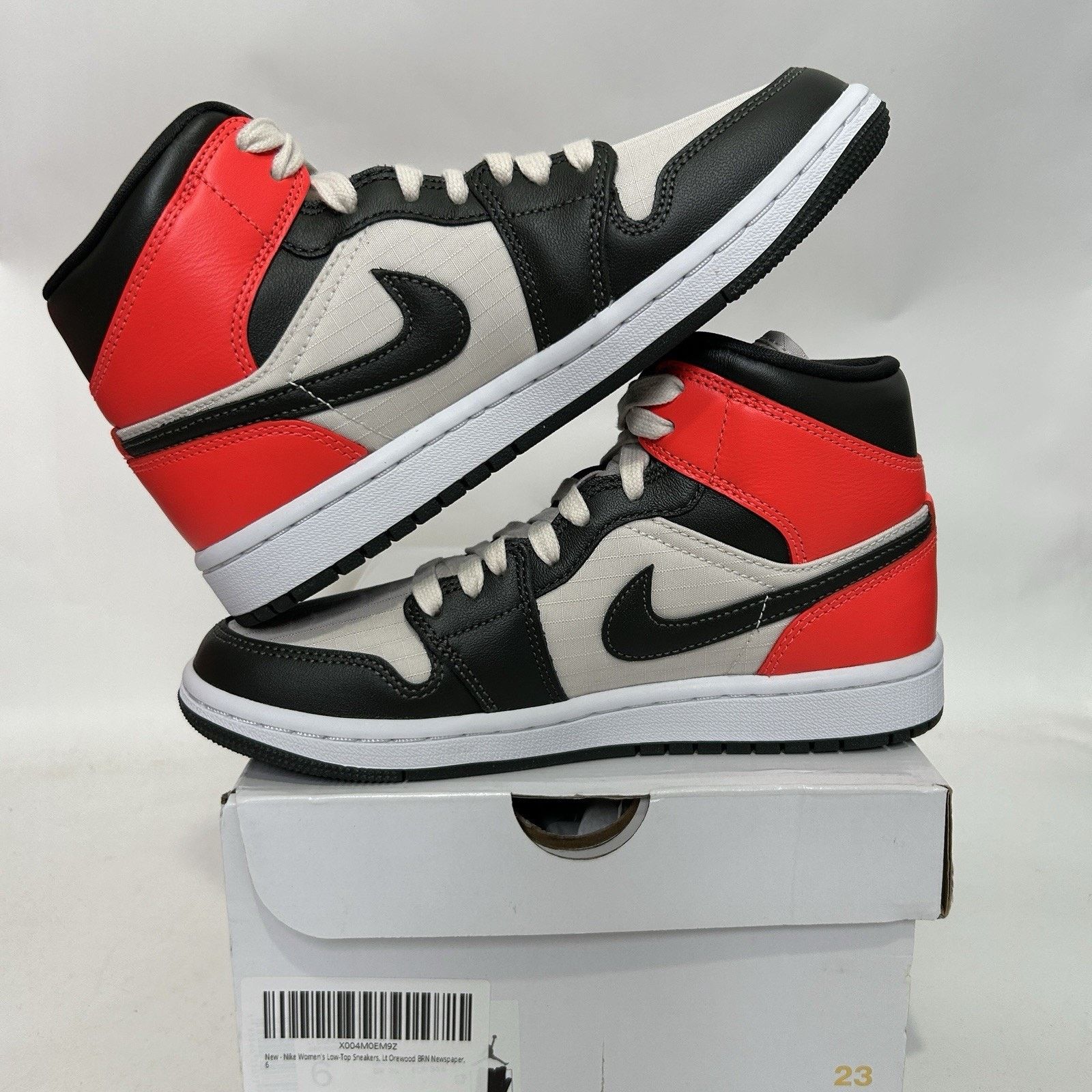 Jordan Brand Nike Air Jordan 1 Mid Retro WMNS “Newsprint/Orewood Brown” Size US 6 / IT 36 - 3 Thumbnail