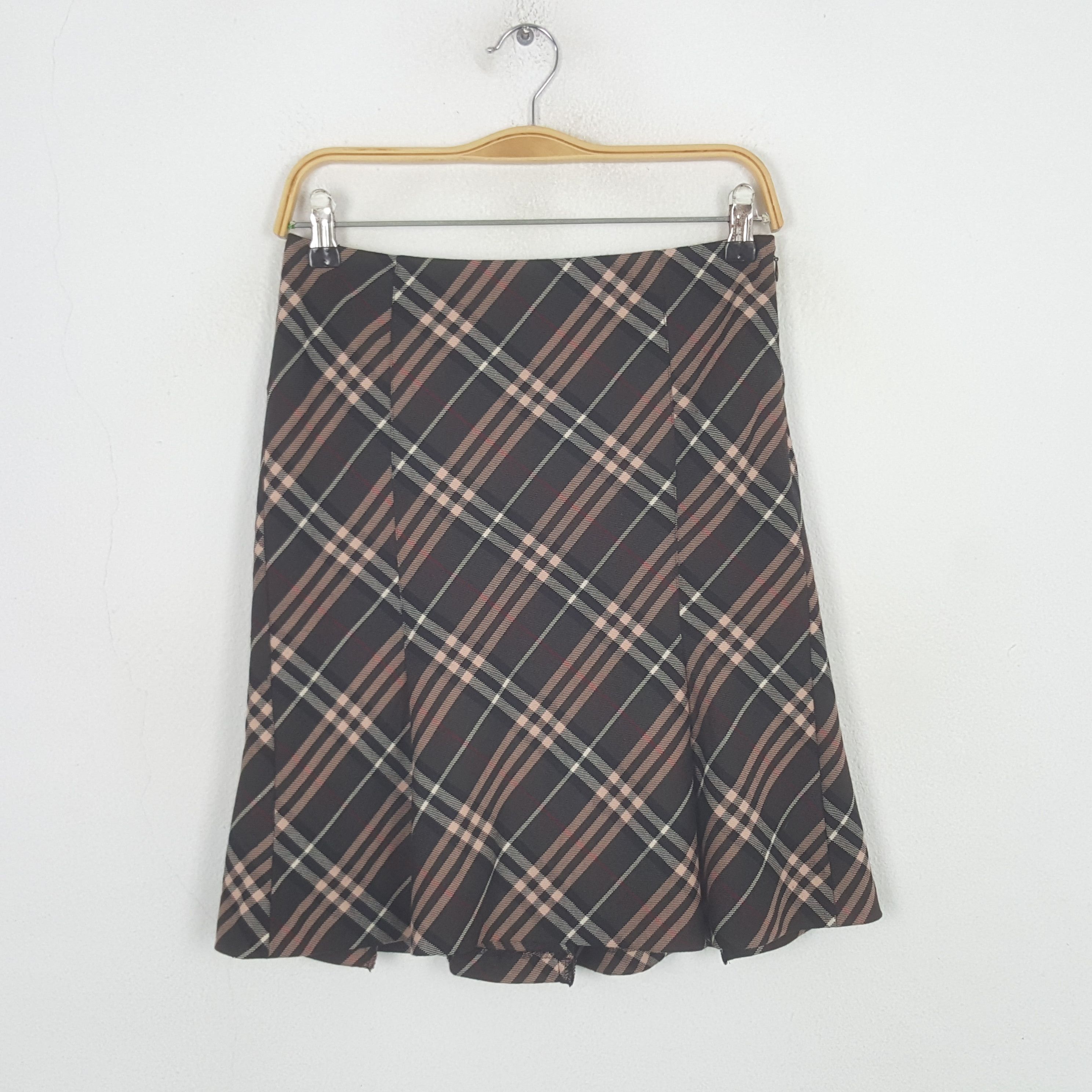Burberry Vintage Burberry London Nova Check Skirt RR28 Size 27" / US 4 / IT 40 - 1 Thumbnail