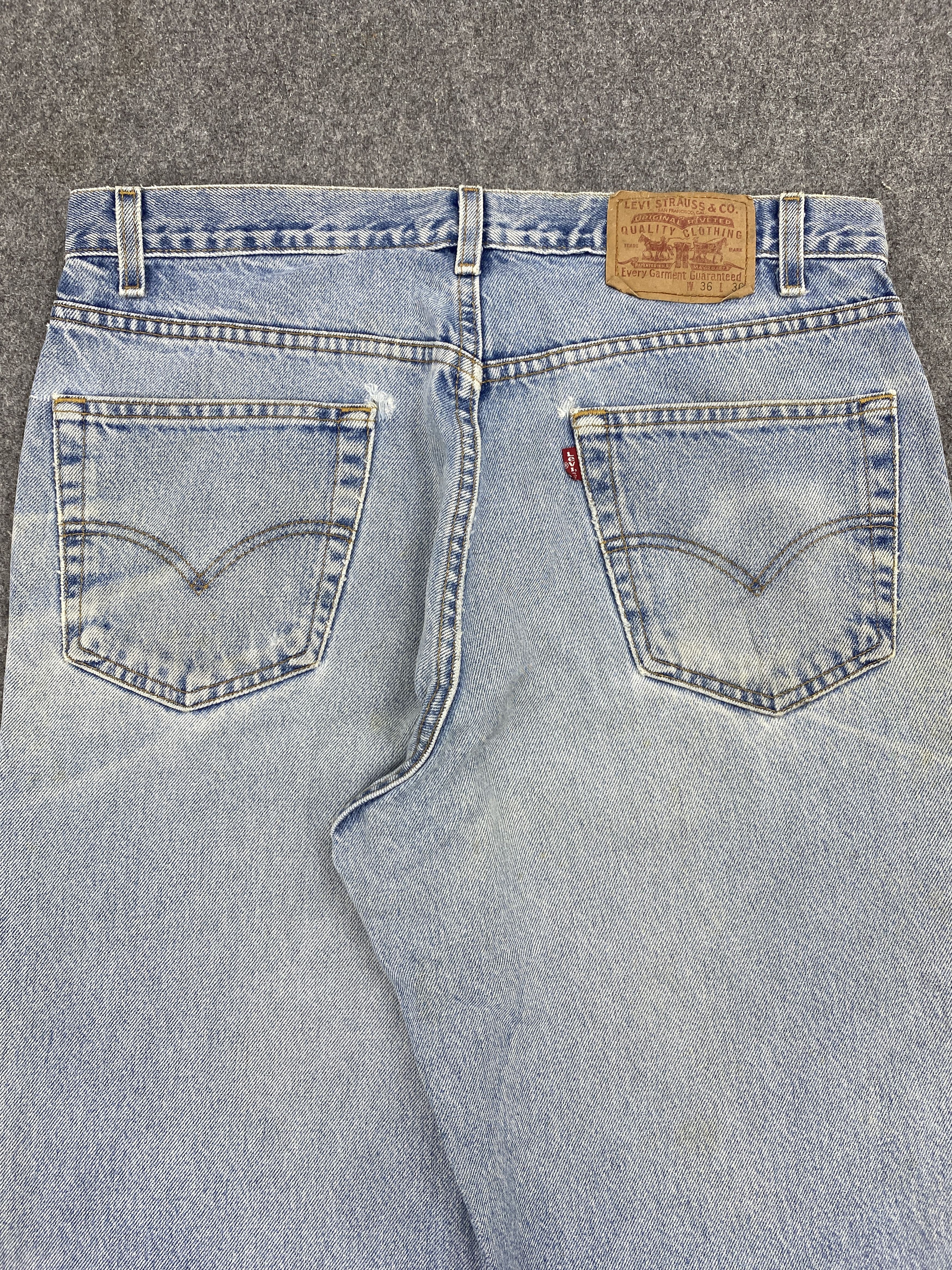 Levi's × Vintage Vintage 90s Levis Relaxed Straight Jeans Size US 35 - 4 Thumbnail