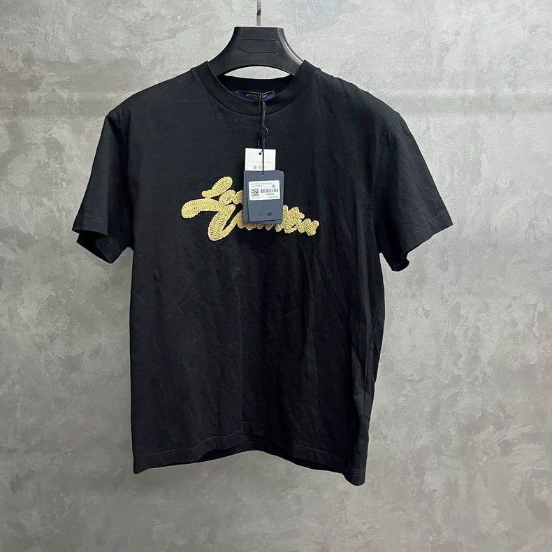 Louis Vuitton 25 New Pre-Fall Men's Collection Black Solid