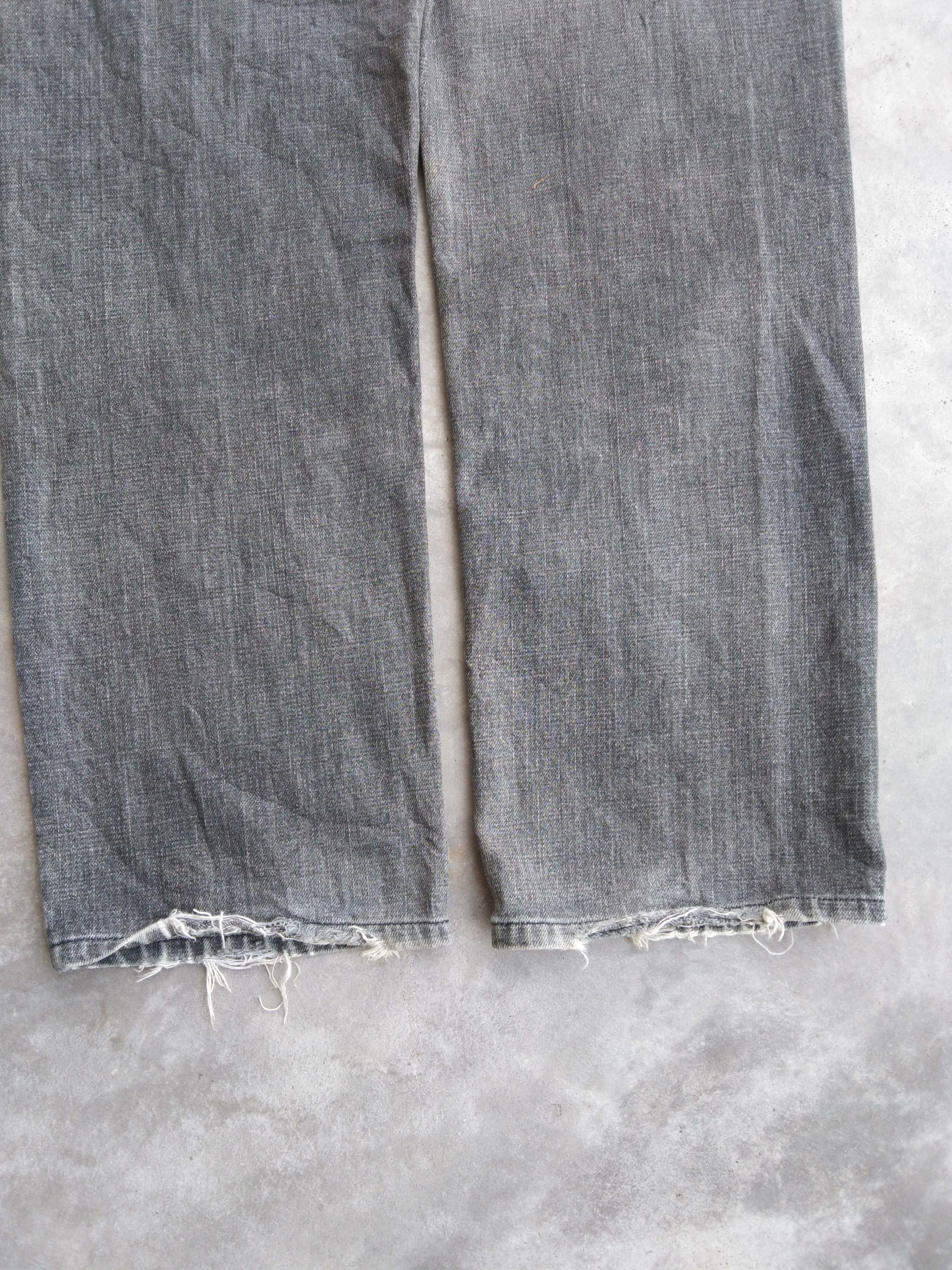 Japanese Brand Vintage Smoke Grey Uniqlo Distressed Jeans 34x30 Size US 34 / EU 50 - 5 Thumbnail