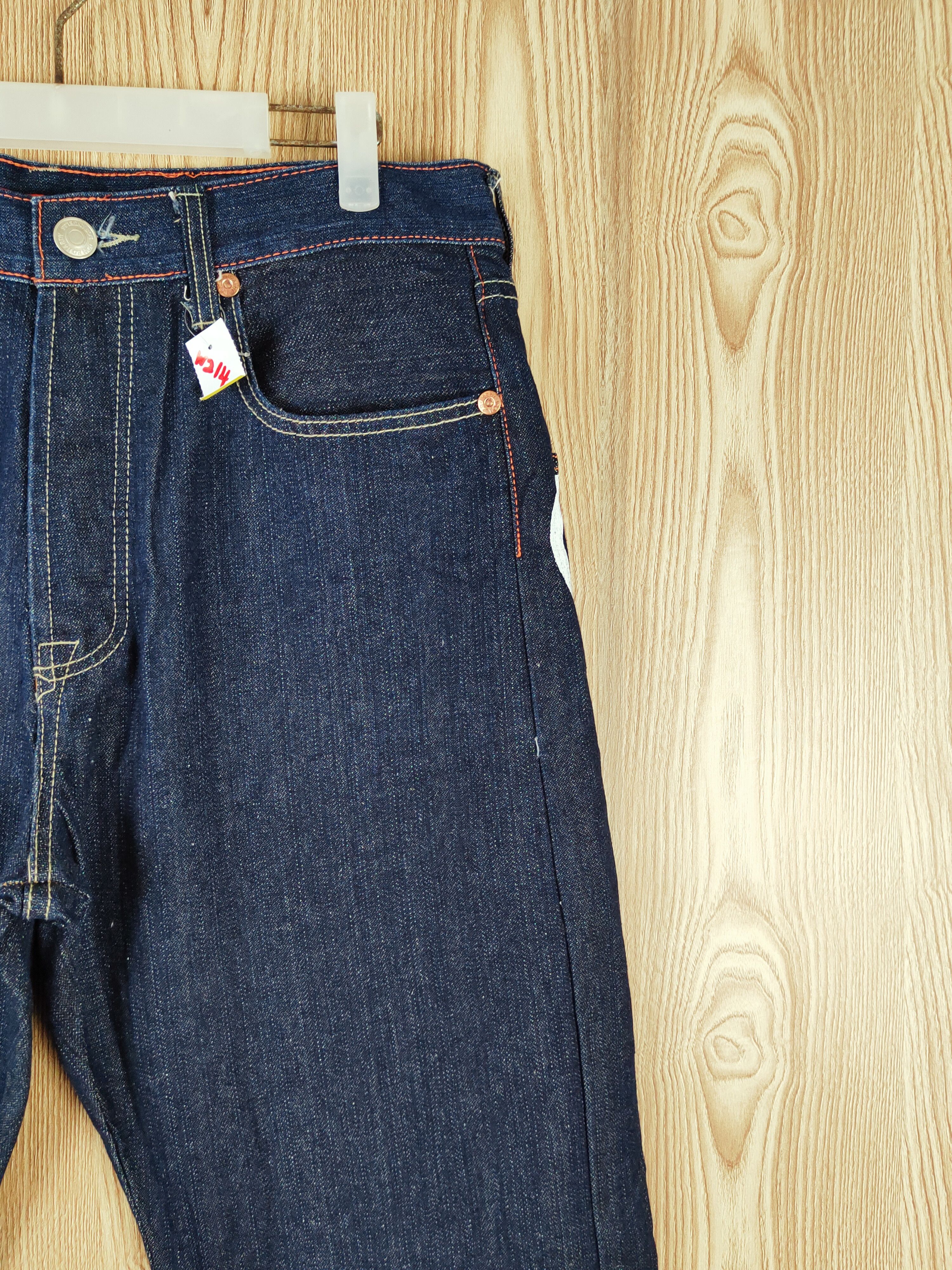 Japanese Brand Japan Dark Blue Distressed Ripped Jeans #W214 Size US 35 - 5 Thumbnail