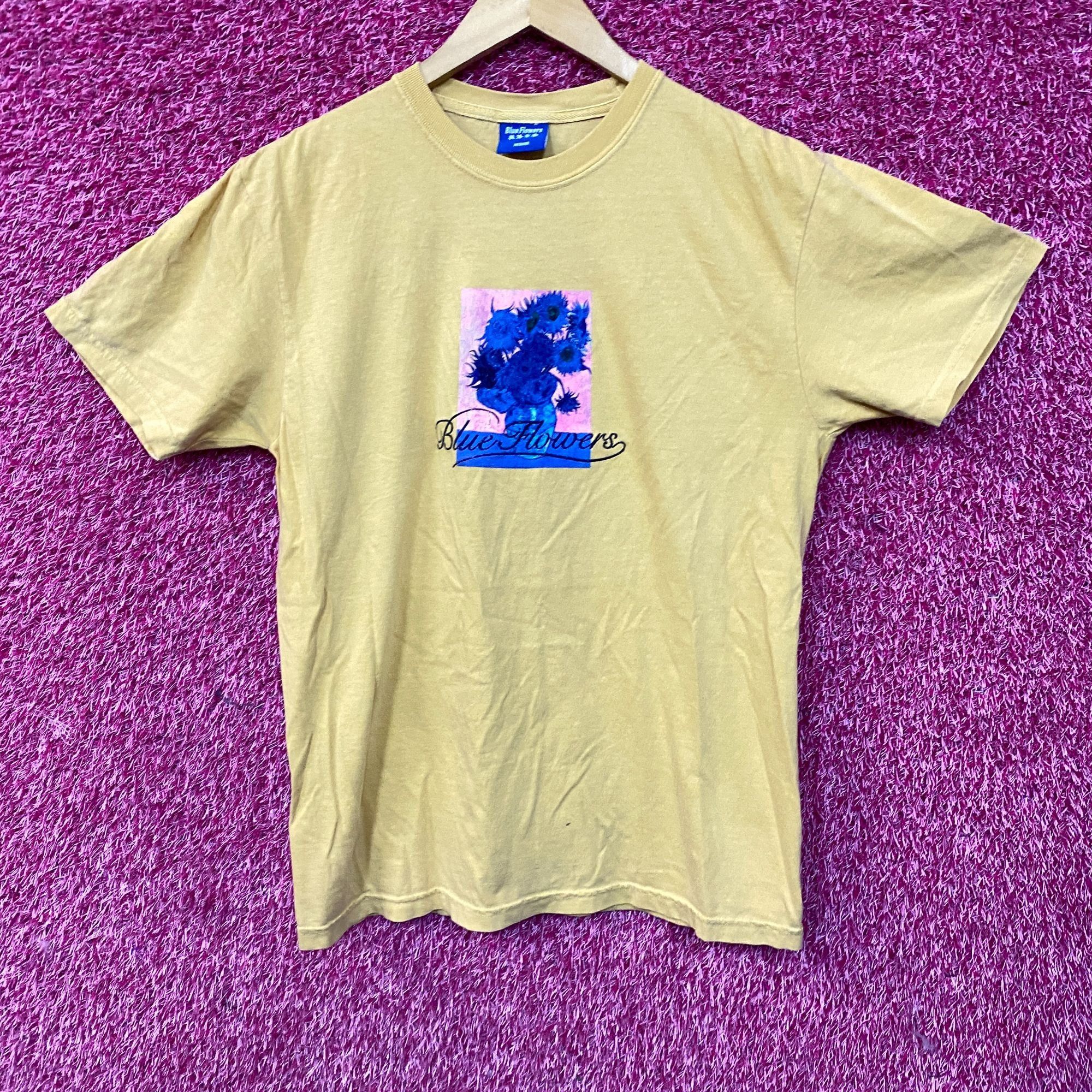 Other Blue Flowers Graphic Design T-Shirt Medium Size US M / EU 48-50 / 2 - 3 Thumbnail