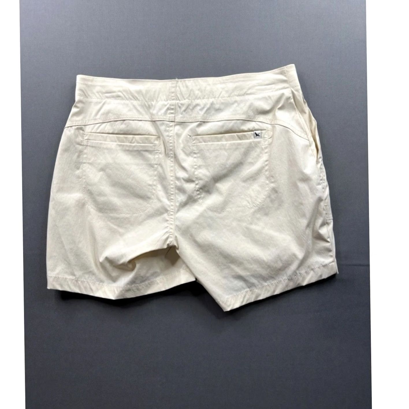 Eddie Bauer Eddie Bauer Shorts Women High Rise 4.5in Inseam Ivory Utility Pocket Hiking Travel Outdoor Casual Summer Size 28" / US 6 / IT 42 - 2 Thumbnail