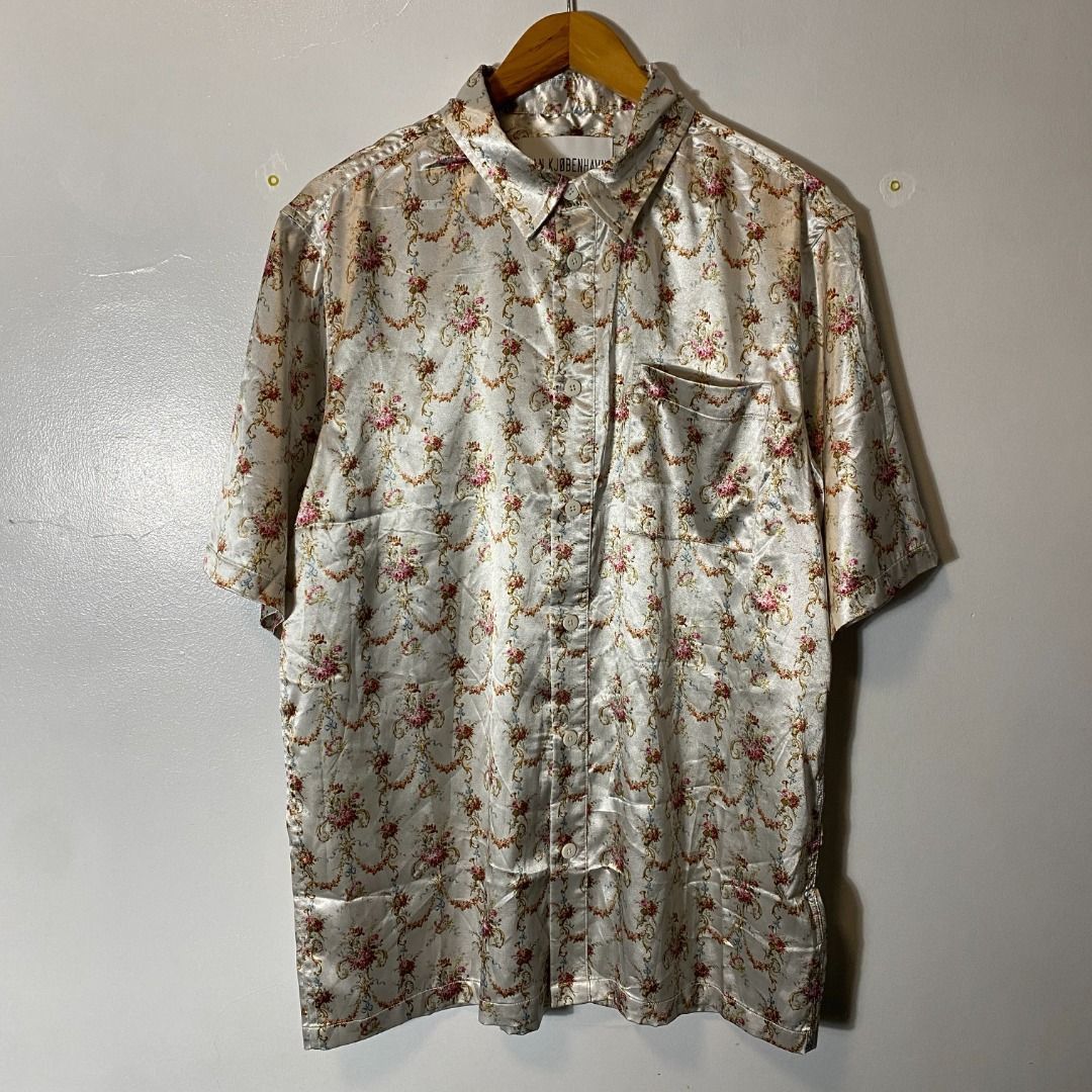 Han Kjobenhavn Han Kjobenhavn Floral Silk SS Shirt L Size US L / EU 52-54 / 3 - 1 Thumbnail