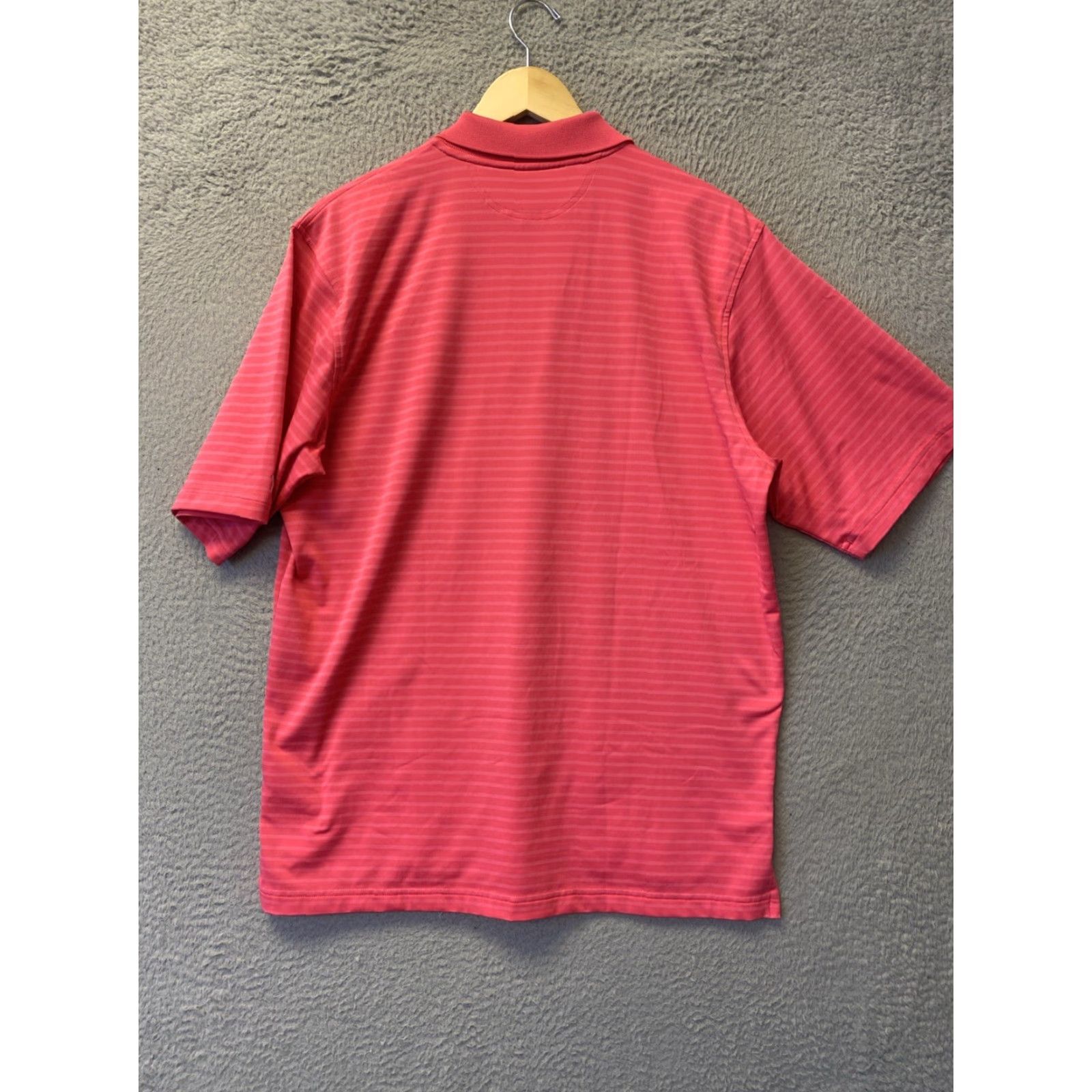 Under Armour Under Armour Polo Shirt Mens Large Magenta Striped HeatGear Short Sleeve Collared Button Logo Lightweight Athletic Golf Tennis Walking Size US L / EU 52-54 / 3 - 8 Thumbnail