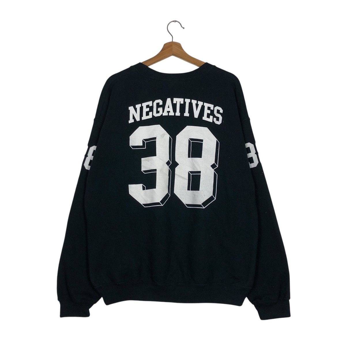Japanese Brand × Vintage 📌Vintage Sweatshirt Streetwear Style Negatives 38 Big Logo Size US L / EU 52-54 / 3 - 9 Thumbnail