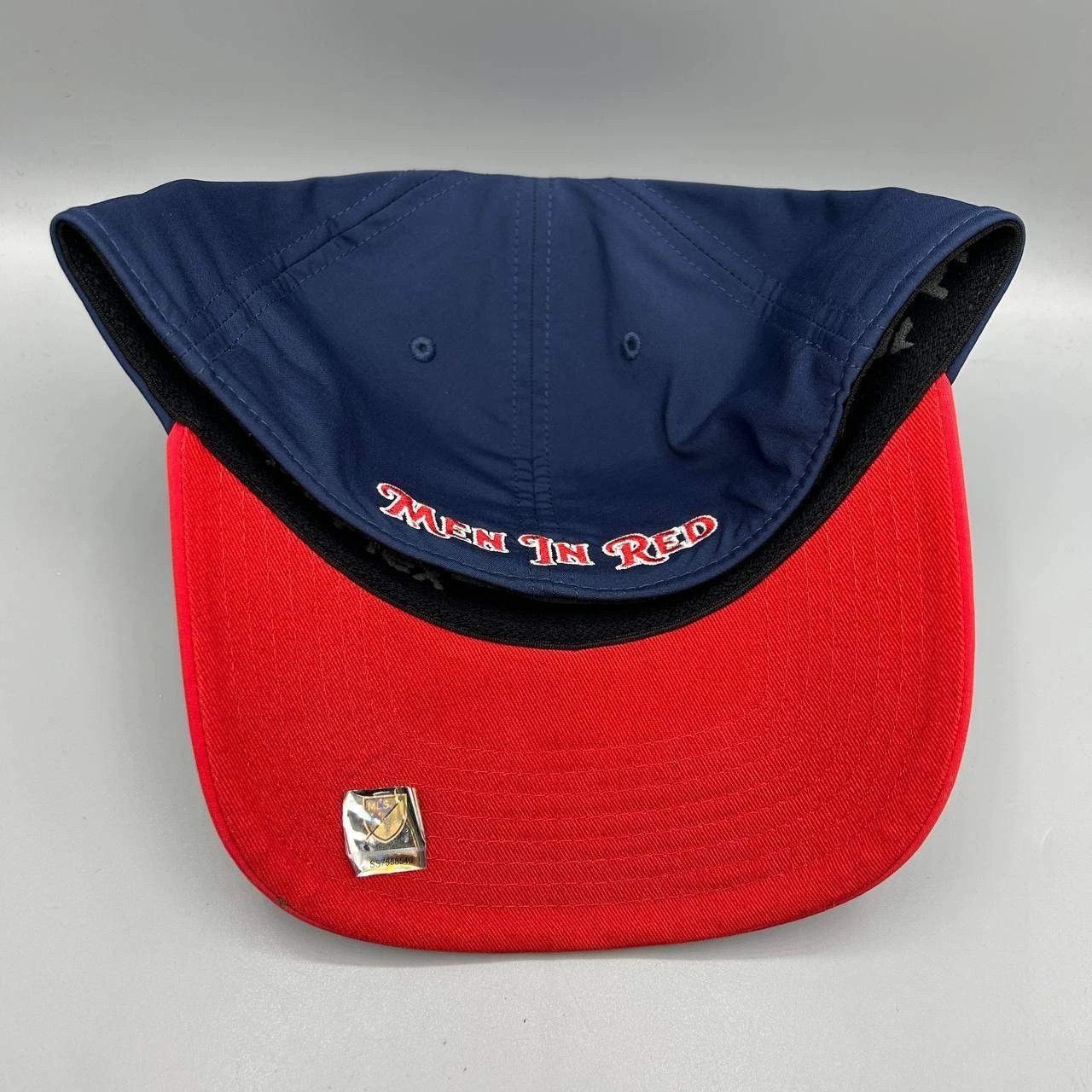 Other Chicago Fire Hat Men M-L Embroidered Fanatics Stretch Fitted Size ONE SIZE - 4 Thumbnail
