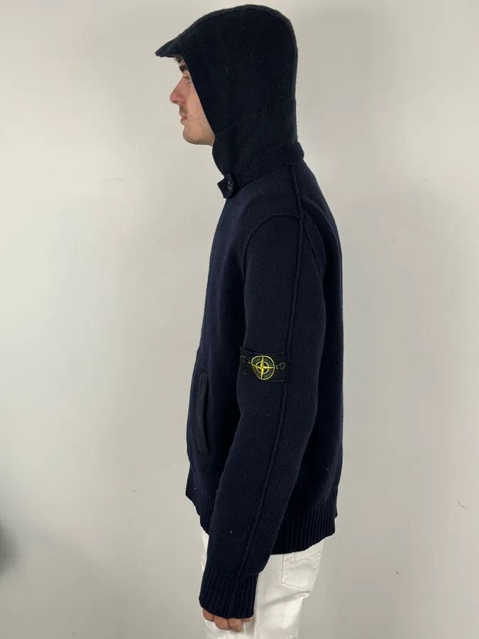 Stone Island 2000s Stone Island Navy Hooded Zip-Up Sweater Size US M / EU 48-50 / 2 - 3 Thumbnail