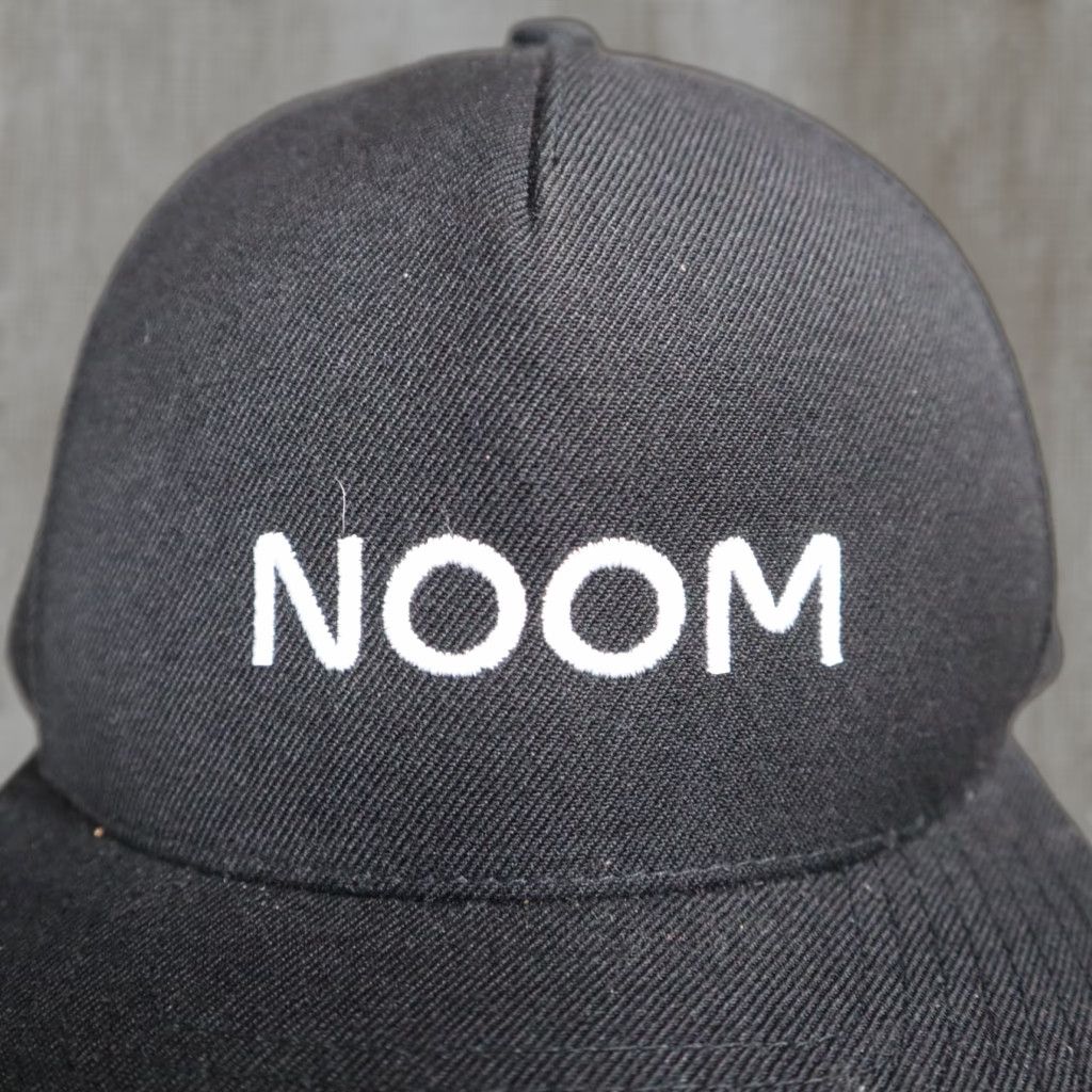 Vintage Hat The Classics Adjustable Black & White Noom Diet Running Cap Adult Size Unisex Activewear Casual Modern Sport Headwear Size ONE SIZE - 1 Thumbnail