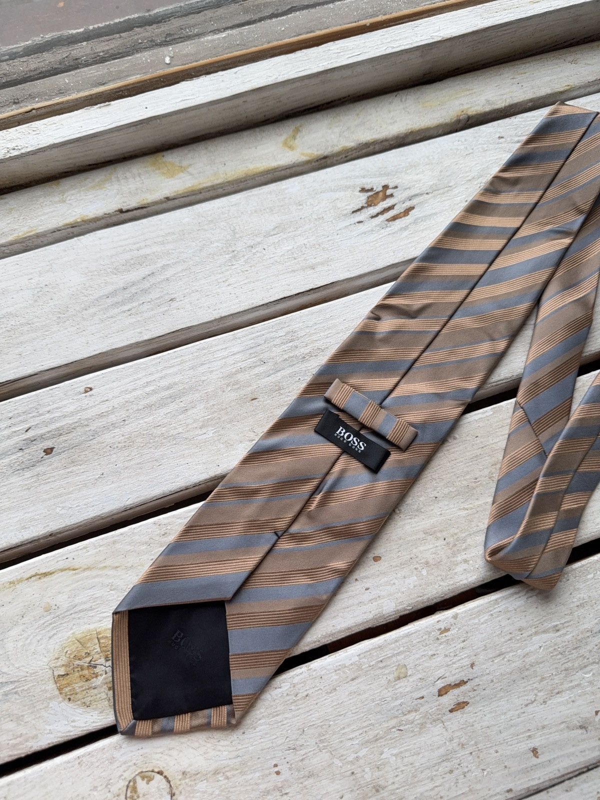 Designer × Hugo Boss Hugo Boss Made in Italy Silk Tie Brown Gray Stripe Size ONE SIZE - 5 Thumbnail