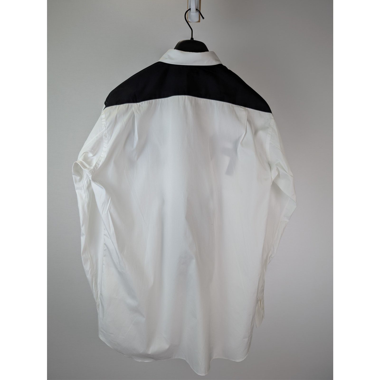 Comme des Garcons SHIRT o1rshd1 Fresh Graphic-Print Cotton Shirt in White / Black Size US XL / EU 56 / 4 - 9 Thumbnail