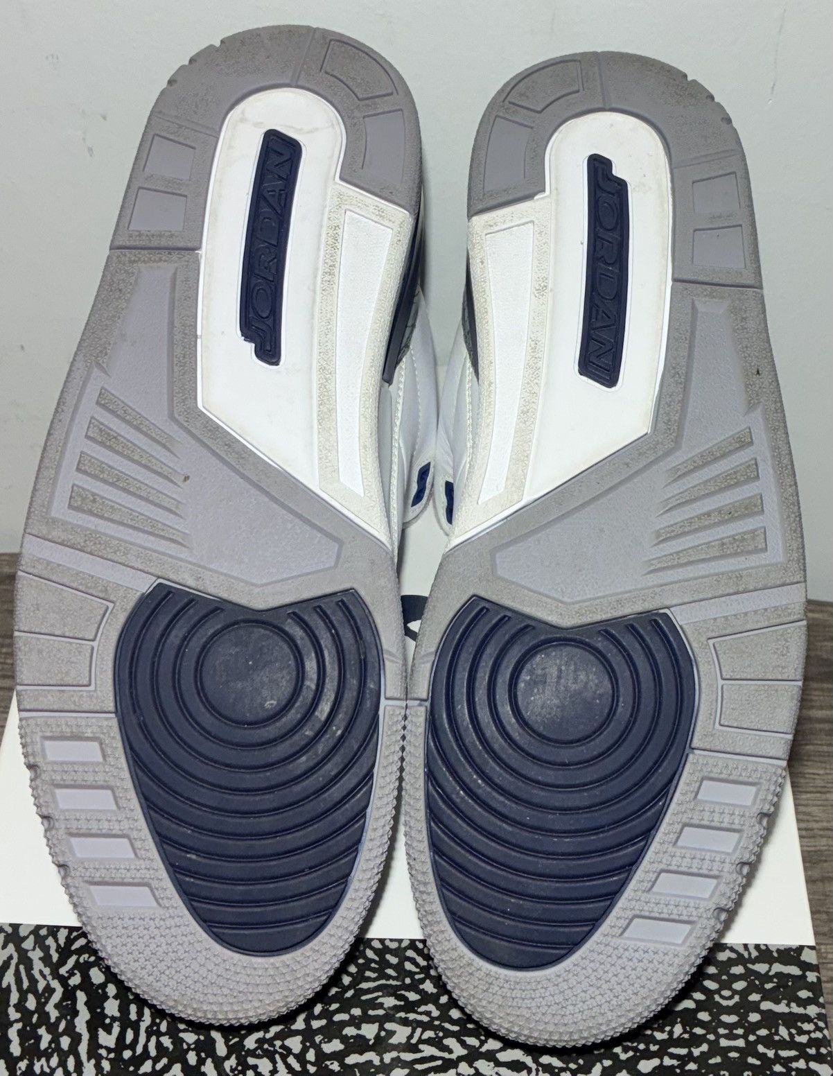 Jordan Brand Size 12.5 - Air Jordan 3 Retro Midnight Navy Size US 12.5 / EU 45-46 - 6 Thumbnail