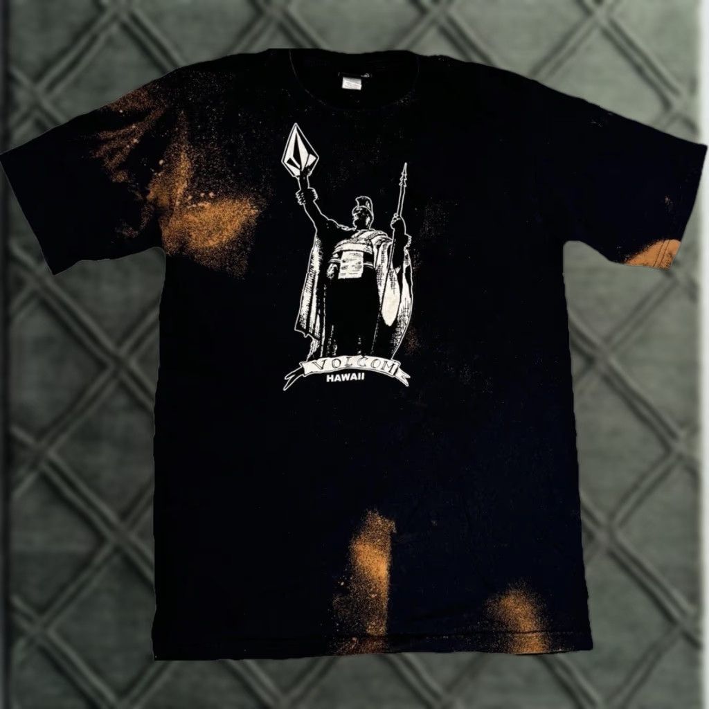 Volcom VINTAGE Volcom T-Shirt Grunge Black M Men Medium Emo Y2K Skater Cyber Goth 90s Grunge T-Shirt Mens Size US M / EU 48-50 / 2 - 1 Thumbnail