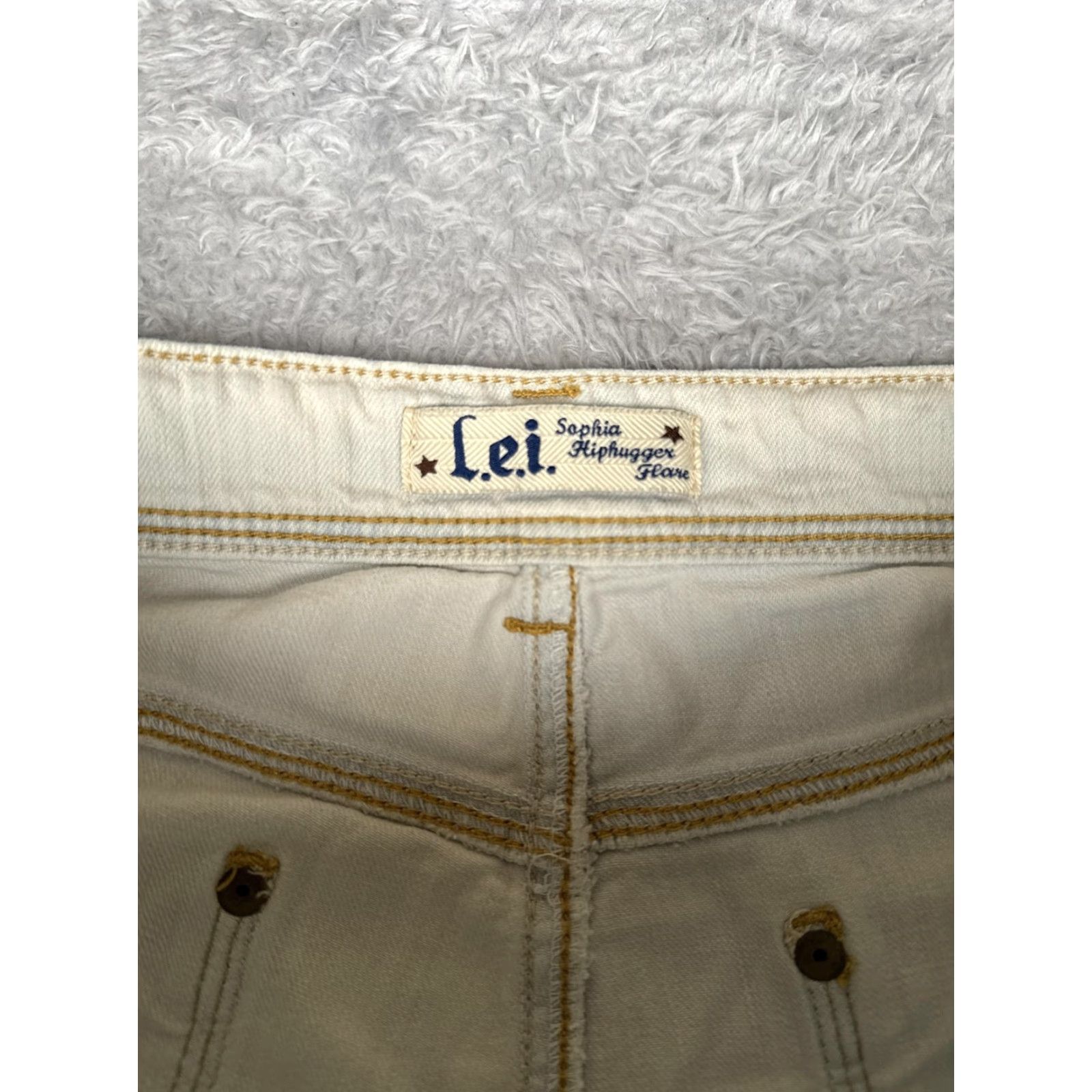 Vintage L.e.i. Sophia Hiphugger Flare Jeans Womens 12 Light Blue Wash Denim 5-Pocket Stretch Low Rise Flared 99% Cotton 1% Spandex Size 24" / US 00 / IT 34 - 6 Thumbnail