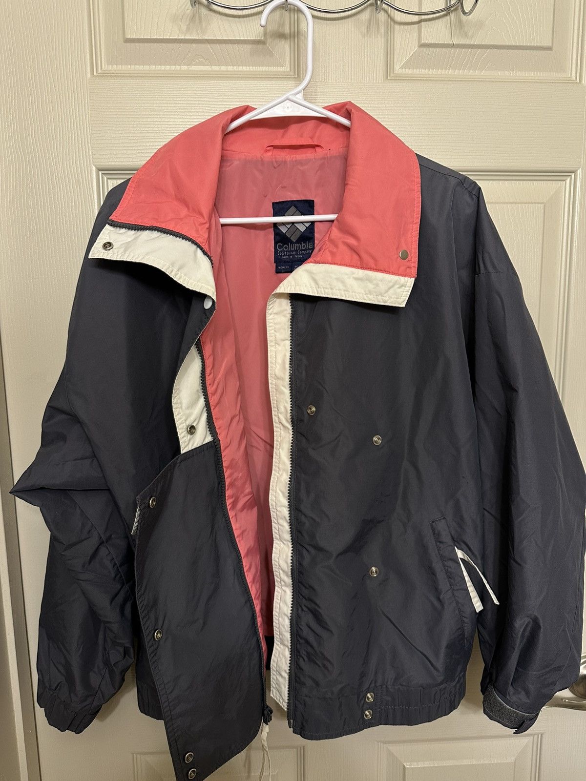 Columbia Vintage Columbia Sportswear Windbreaker Jacket Size US M / EU 48-50 / 2 - 1 Thumbnail