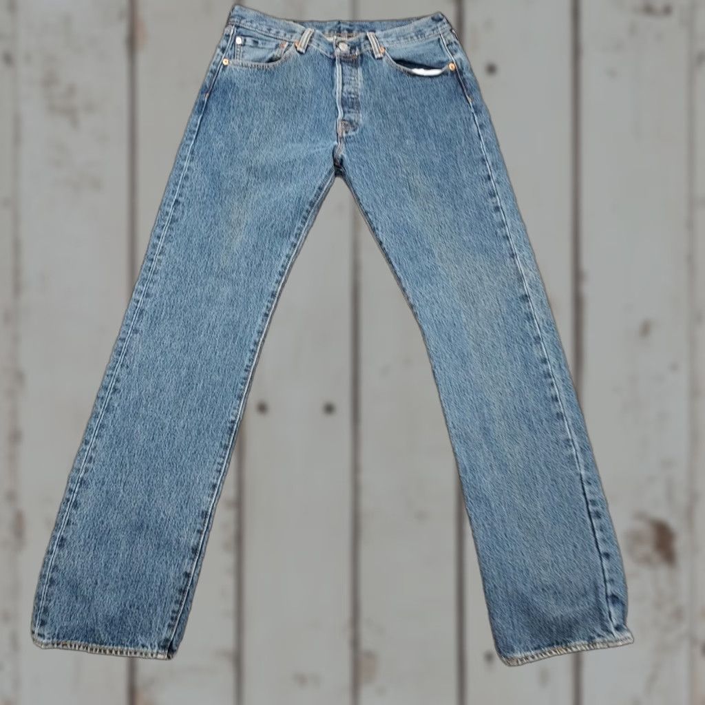 Levi's Levi's 501 Med Wash Jeans - Regular Denim 32x32 Button Fly Straight Mens 501 Series Blue Denim Jeans Size US 32 / EU 48 - 1 Thumbnail