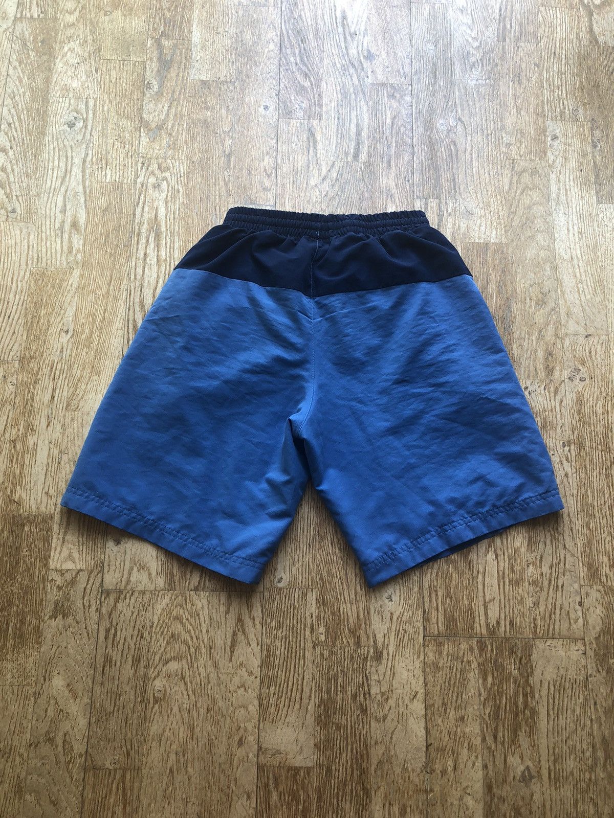 Adidas ADIDAS VINTAGE RETRO SPORT SHORTS Size US 29 - 2 Thumbnail