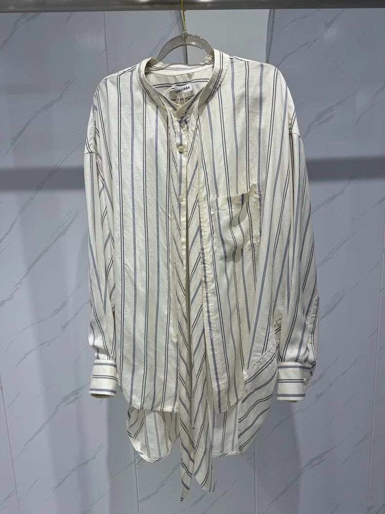 Balenciaga Balenciaga Striped Back Logo Shirt Size US S / EU 44-46 / 1 - 1 Thumbnail