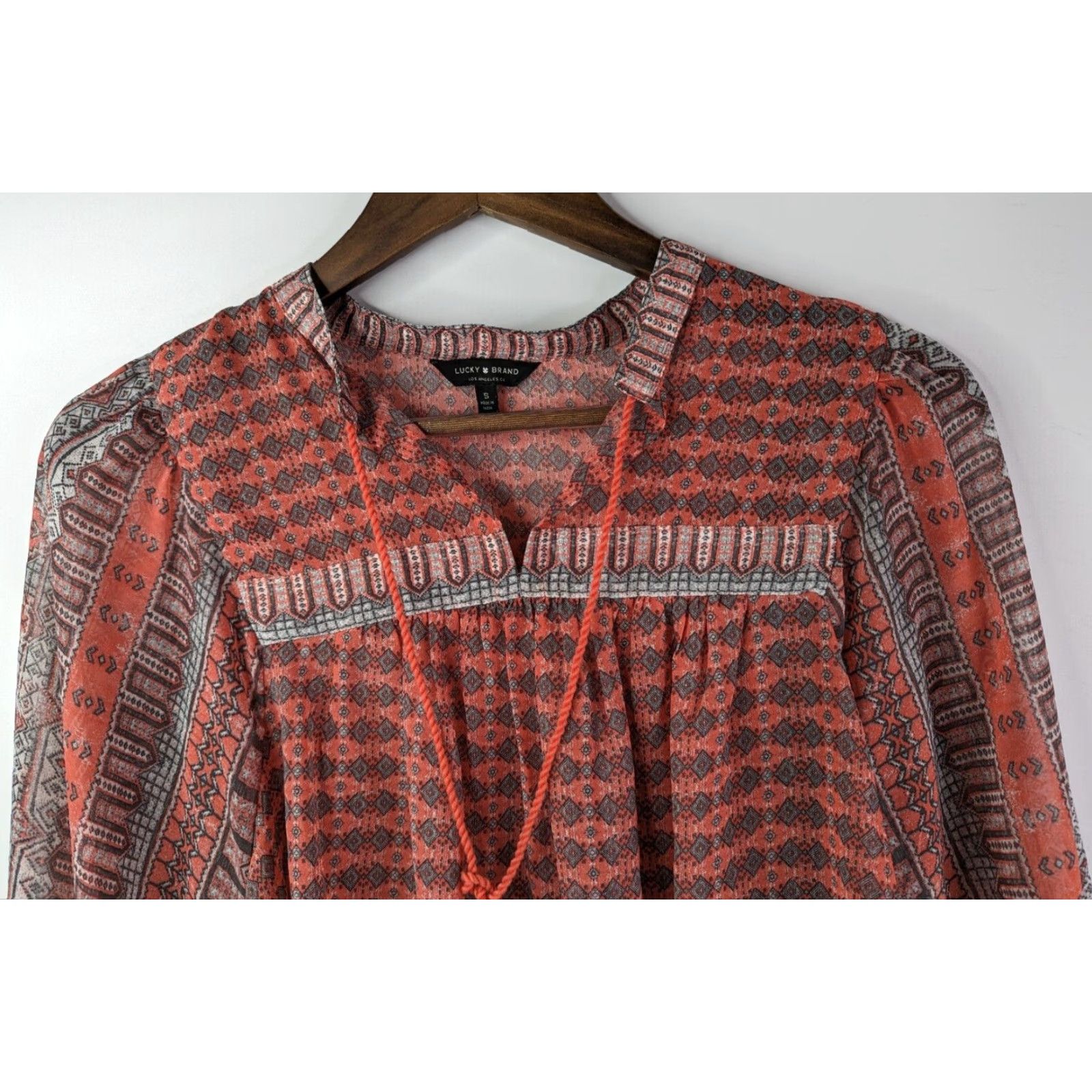 Lucky Brand Lucky Brand Women's Blouse Long Sleeve V-Neck Lace Up Peasant Border Print Coral Tassels Size S Size S / US 4 / IT 40 - 2 Thumbnail