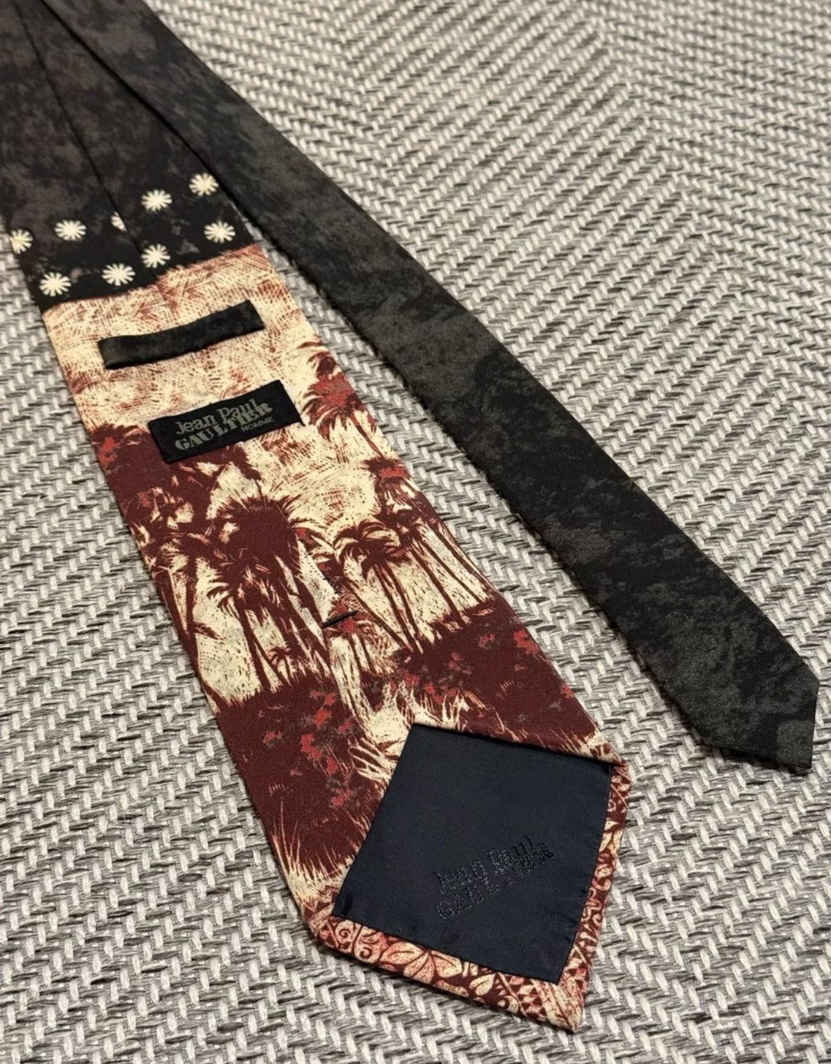 Jean Paul Gaultier Jean Paul Gaultier Etching Coconut Tree Patchwork Tie K24 Size ONE SIZE - 4 Thumbnail