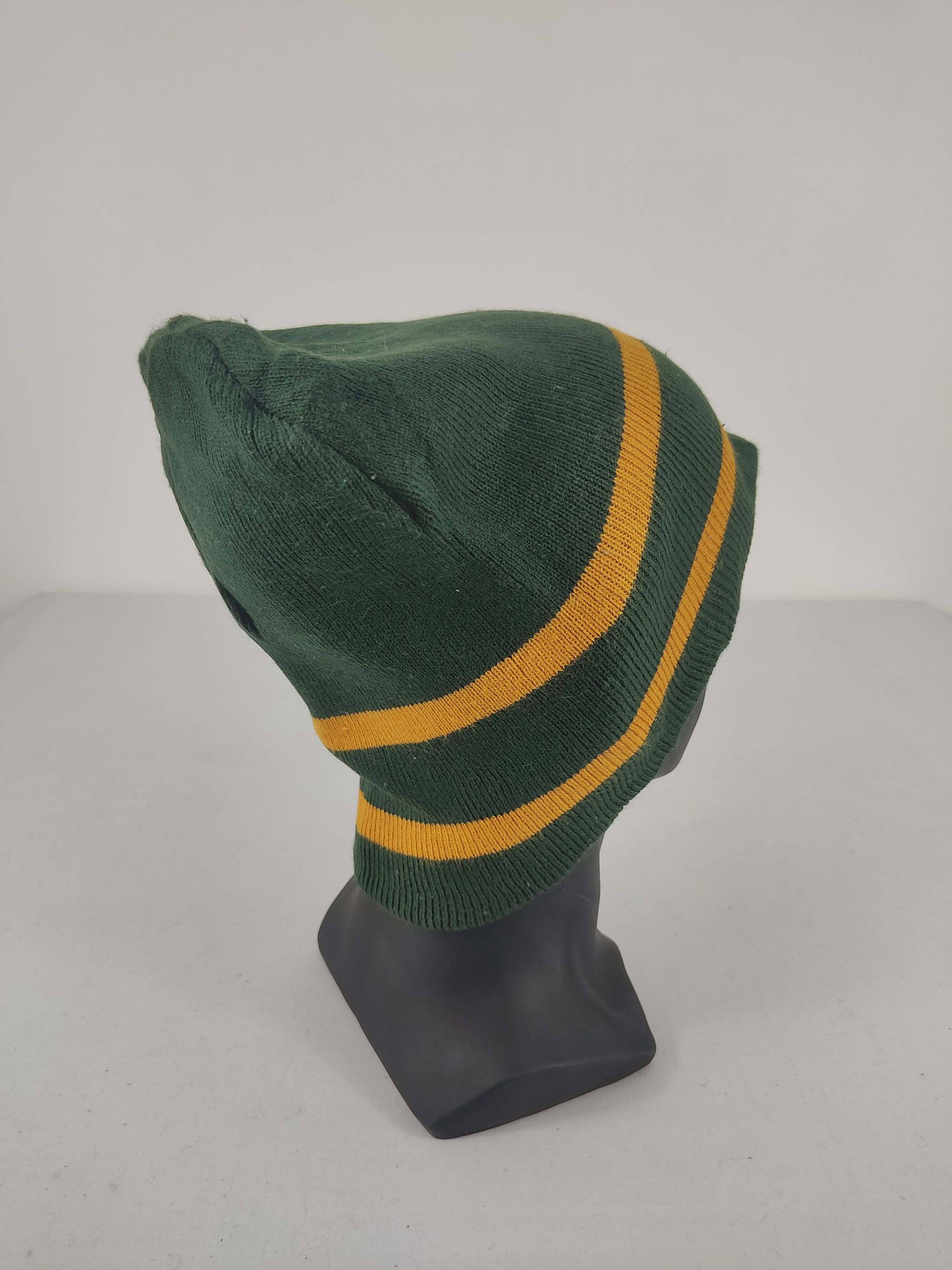 Canterbury of New Zealand Vintage Canterbury Beanie / Snow Hat / Snow Cap Size ONE SIZE - 4 Thumbnail