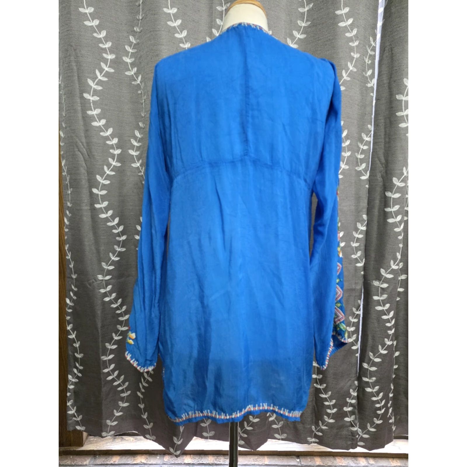 Johnny Was VINTAGE Johnny Was Vanessa Georgette Embroidered Tunic Top Blue Bohemian Medium Blouse Womens Size M / US 6-8 / IT 42-44 - 7 Thumbnail