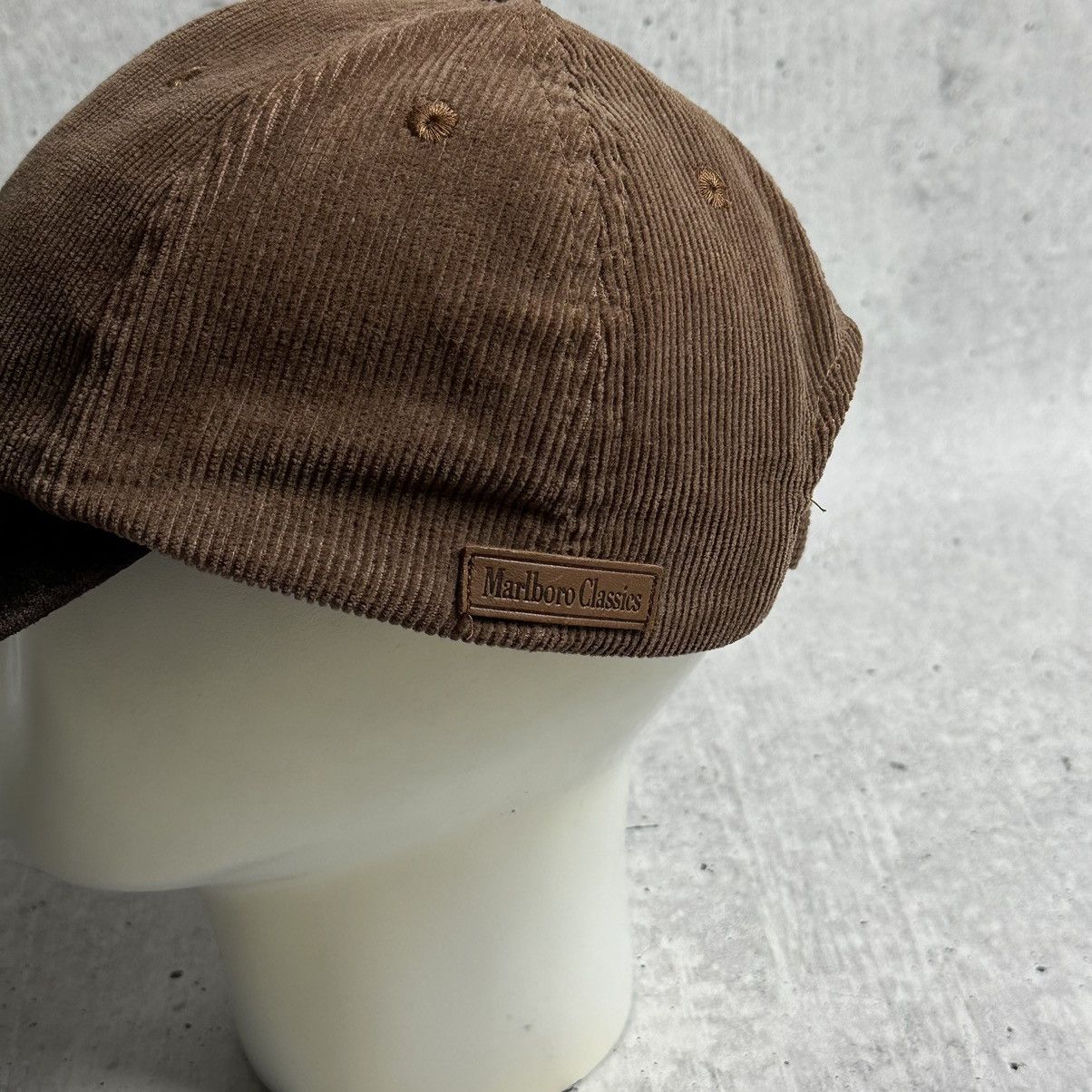 Marlboro × Vintage Vintage Mans Marlboro Classic Ribbed Velvet Brown Cap Size ONE SIZE - 4 Thumbnail