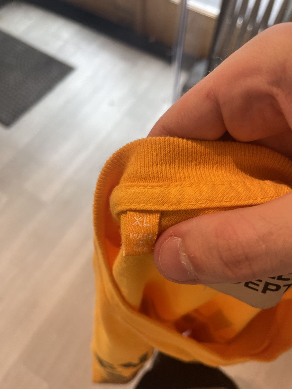 Gallery Dept. Gallery Dept. Everything Must Go T-Shirt Yellow XL Size US XL / EU 56 / 4 - 4 Thumbnail