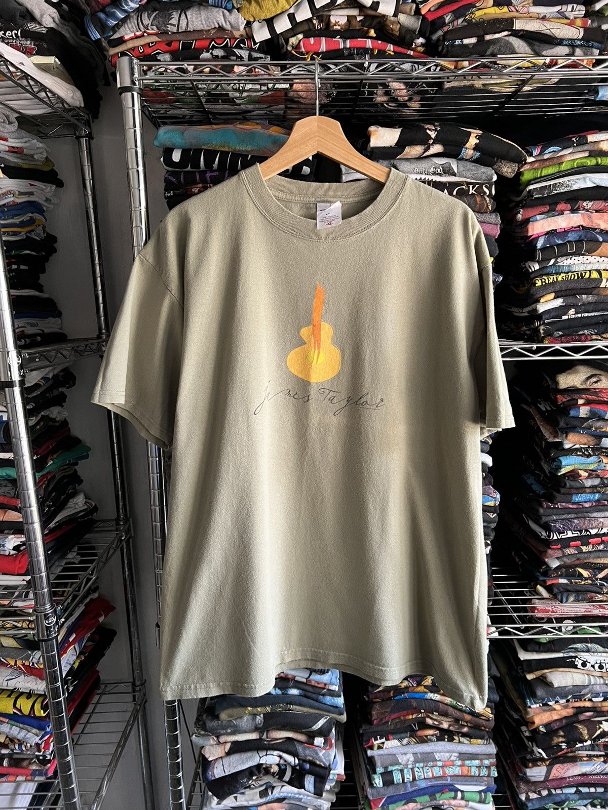 Band Tees 2006 James Taylor Art Guitar Tee Size US XL / EU 56 / 4 - 2 Thumbnail