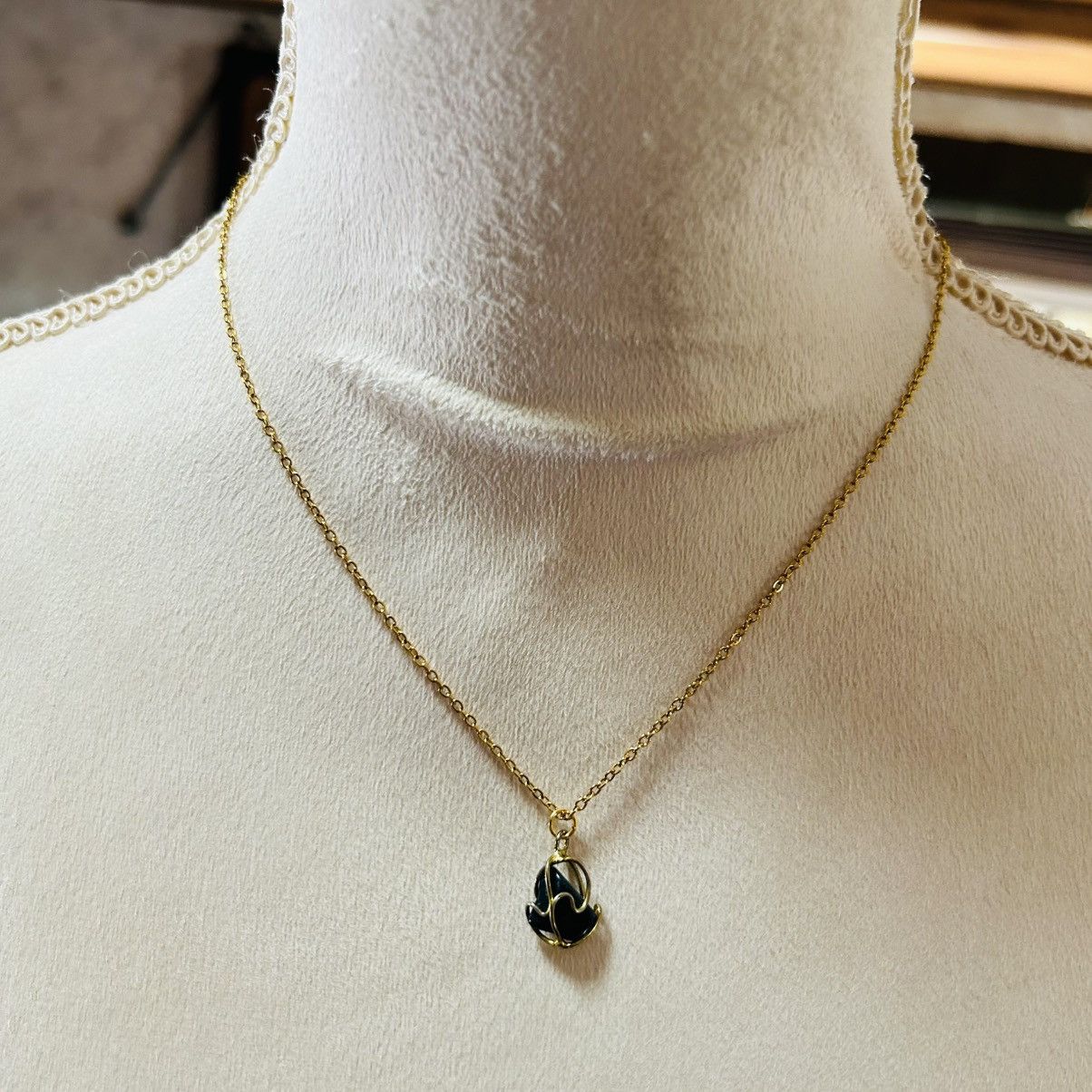 Handmade Handcrafted black agate wire caged pendant on chain necklace Size ONE SIZE - 2 Thumbnail