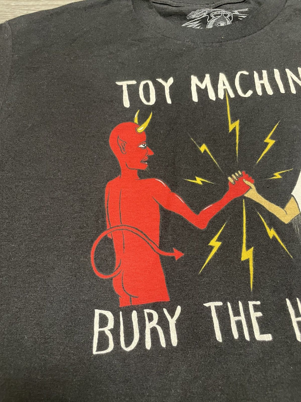 Toy Machine Vintage Toy Machine Bury The Hatchet Jesus SK8 T-Shirt Size US M / EU 48-50 / 2 - 7 Thumbnail