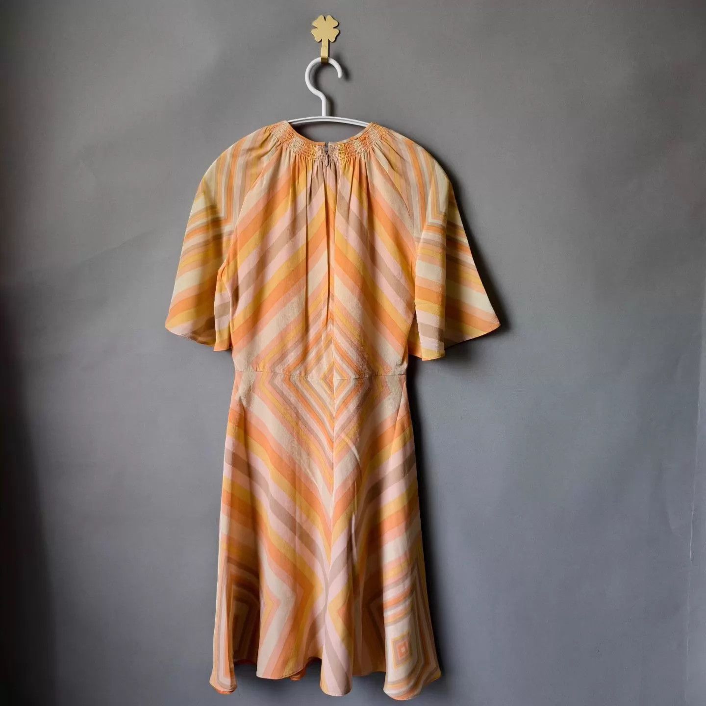 Valentino Valentino Classic Silk Dress 38 MINT Size XS / US 0-2 / IT 36-38 - 2 Thumbnail