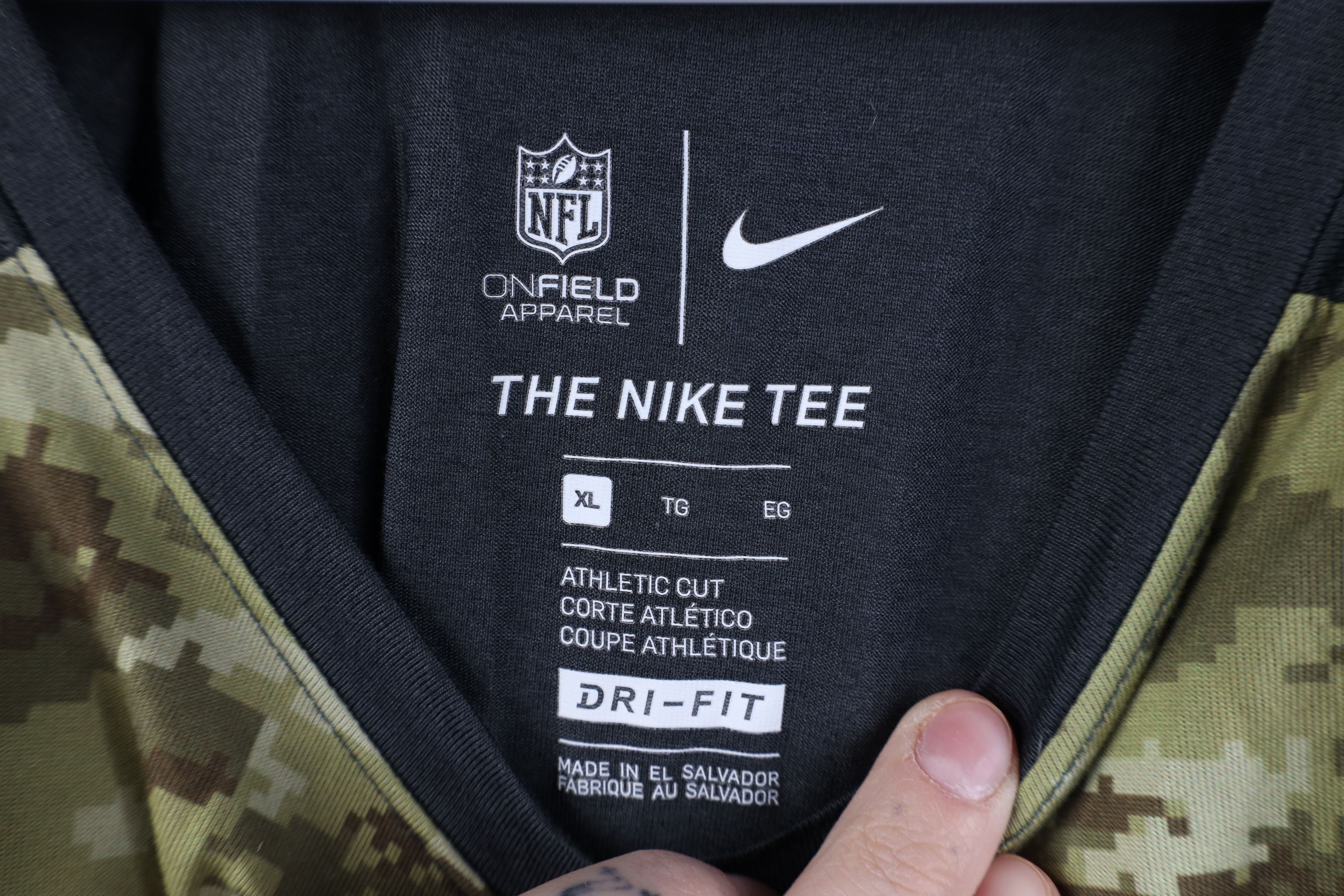 Nike Nike Salute To Service Detroit Lions 3/4 Sleeve T-Shirt Size US XL / EU 56 / 4 - 8 Thumbnail