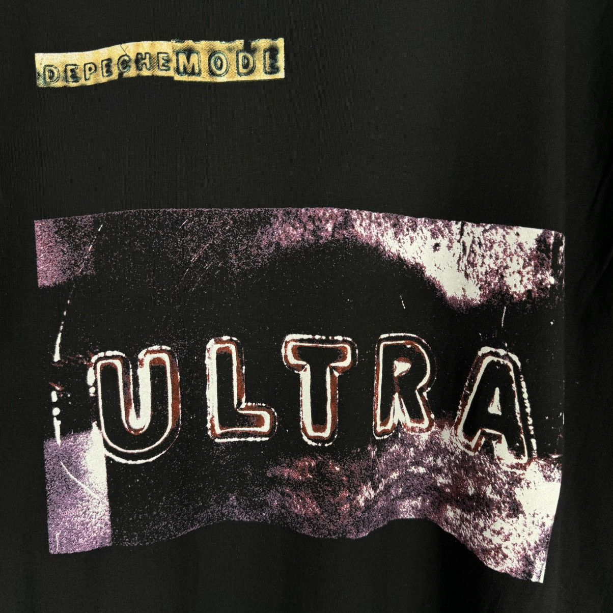 Band Tees Vintage 1997 Depeche Mode ‘Ultra’ Band Rare Euro T Shirt Size US XL / EU 56 / 4 - 4 Thumbnail
