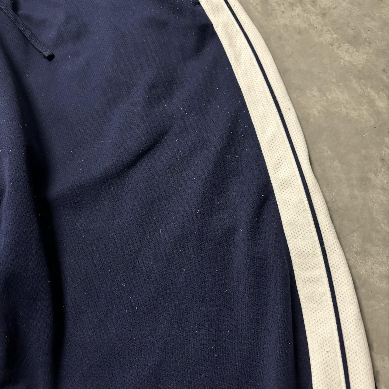 Japanese Brand × Vintage Crazy Vintage Y2K/2000s Baggy Navy Blue Striped Skater Essential Track Pants! Size US 32 / EU 48 - 6 Thumbnail