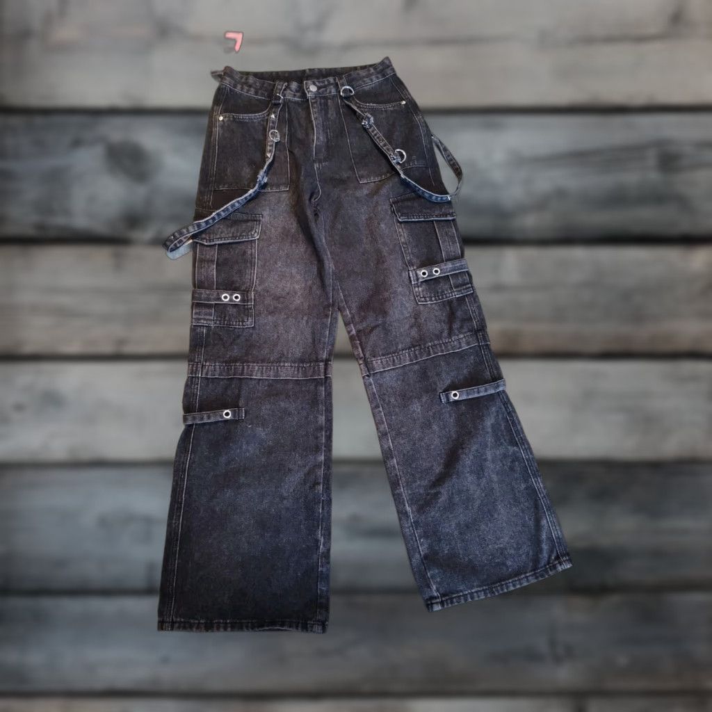 Vintage ROMWE Jeans Women's Medium 6 Black Denim Cargo Wide Leg Straps Punk Grunge NWT Vintage No Brand ROMWE Satin? Size 30" / US 8 / IT 44 - 1 Thumbnail