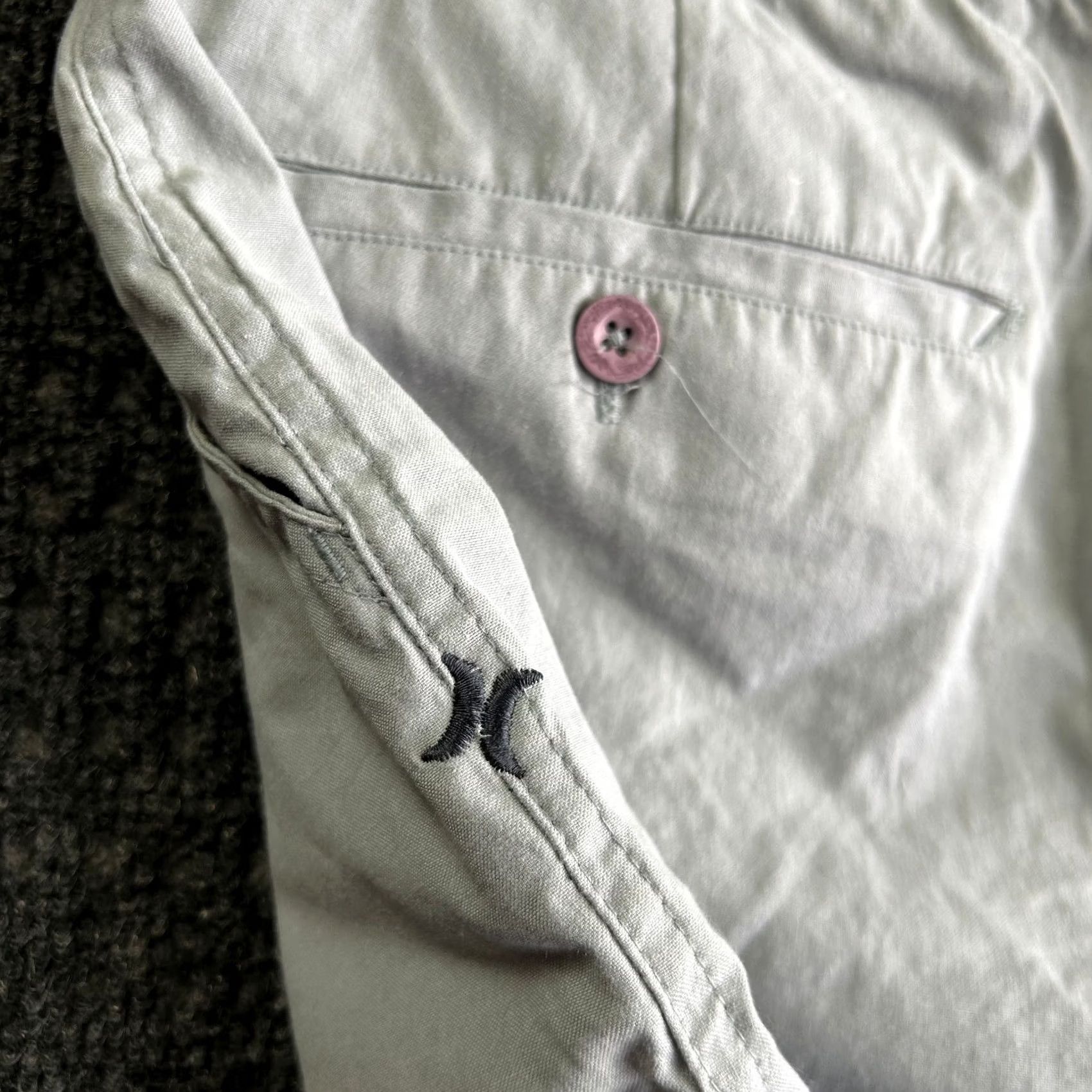 Hurley VINTAGE Hurley Chino Shorts 34 Gray Embroidered Spellout Skater Grunge Surf Men Regular 34 Gray 90s Y2K Vintage? Size US 34 / EU 50 - 7 Thumbnail