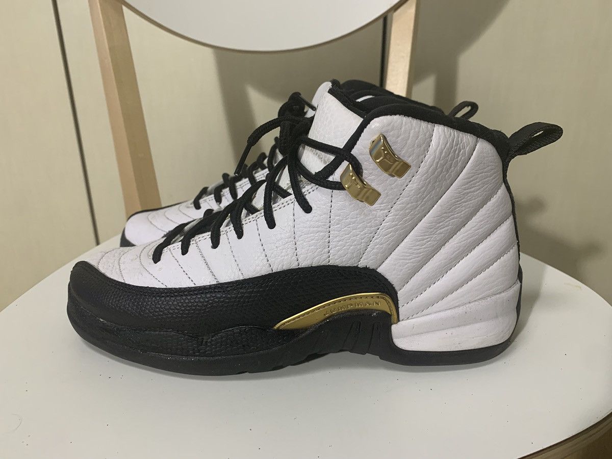 Nike Nike Air Jordan 12 Retro Taxi 6Y Size US 6 / EU 39 - 4 Thumbnail