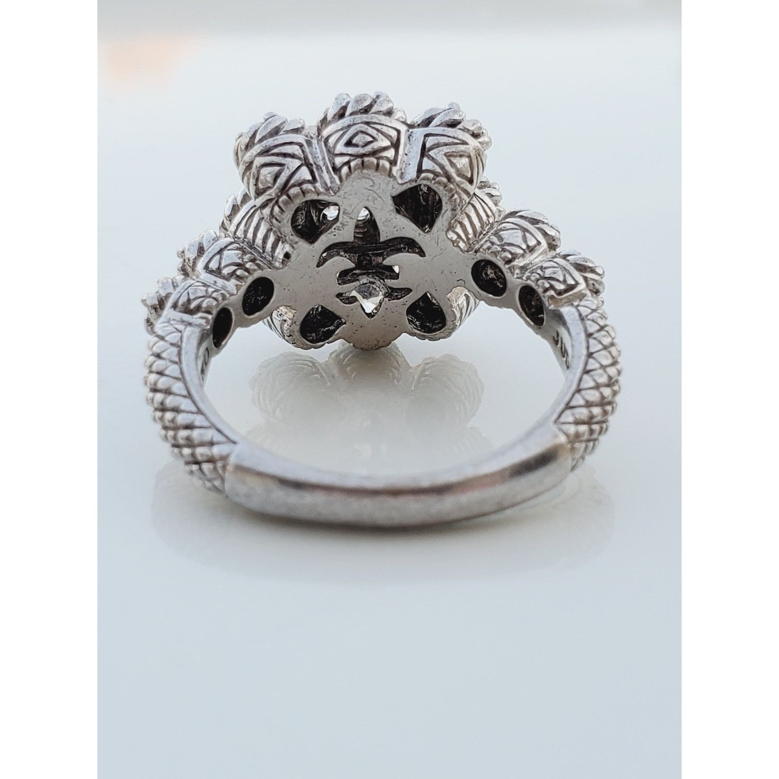 Judith Ripka Judith Ripka Sterling Silver Heirloom Statement Ring Size 8 Size ONE SIZE - 5 Thumbnail