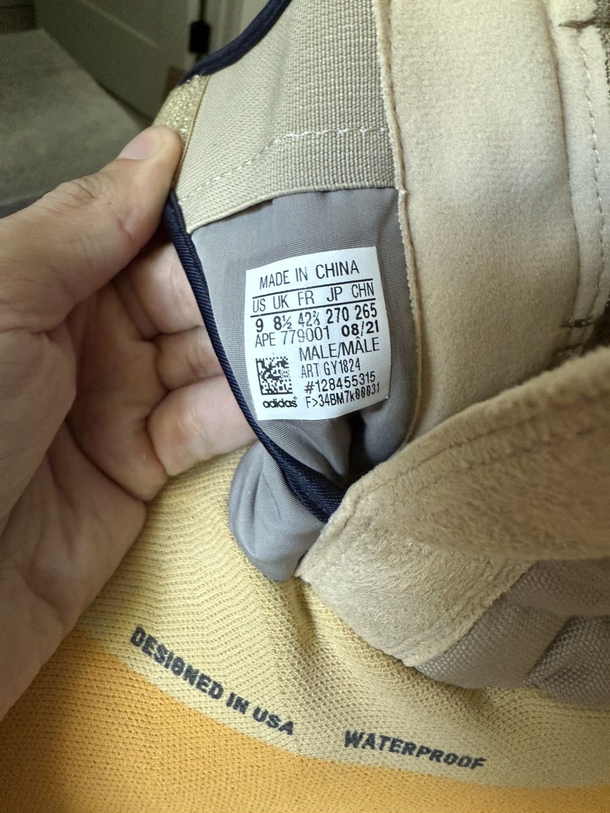 Yeezy New Adidas Yeezy Knit Runner Boot Sulfur Size 9 Size US 9 / EU 42 - 9 Thumbnail