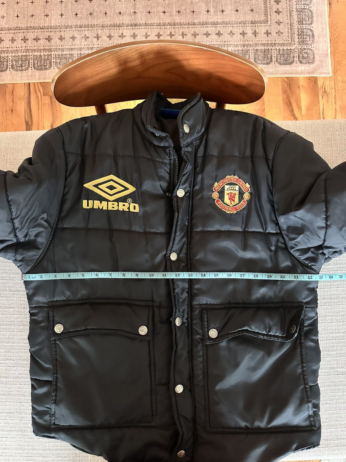 Umbro Manchester United Puffer Jacket (Umbro, 1990s) Size US S / EU 44-46 / 1 - 7 Thumbnail