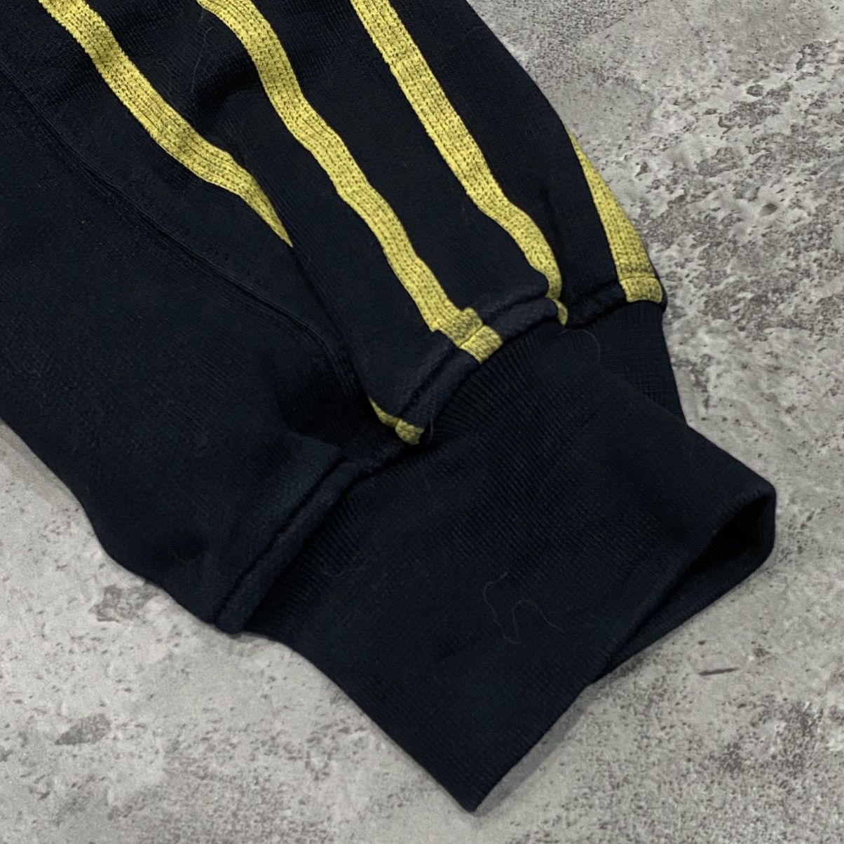 Balenciaga Balenciaga Striped Homme Cities Black Crewneck Size US L / EU 52-54 / 3 - 8 Thumbnail