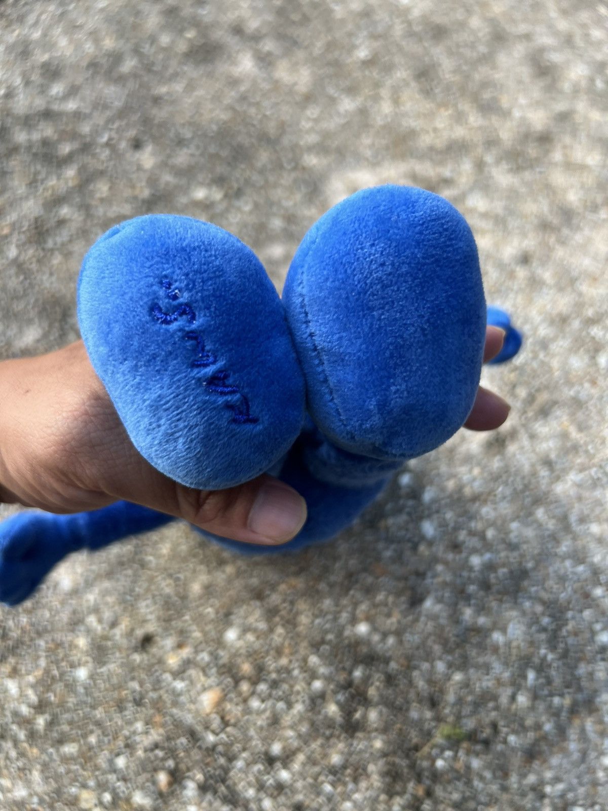 Hypebeast × Kaws Kaws Toy Size ONE SIZE - 4 Thumbnail
