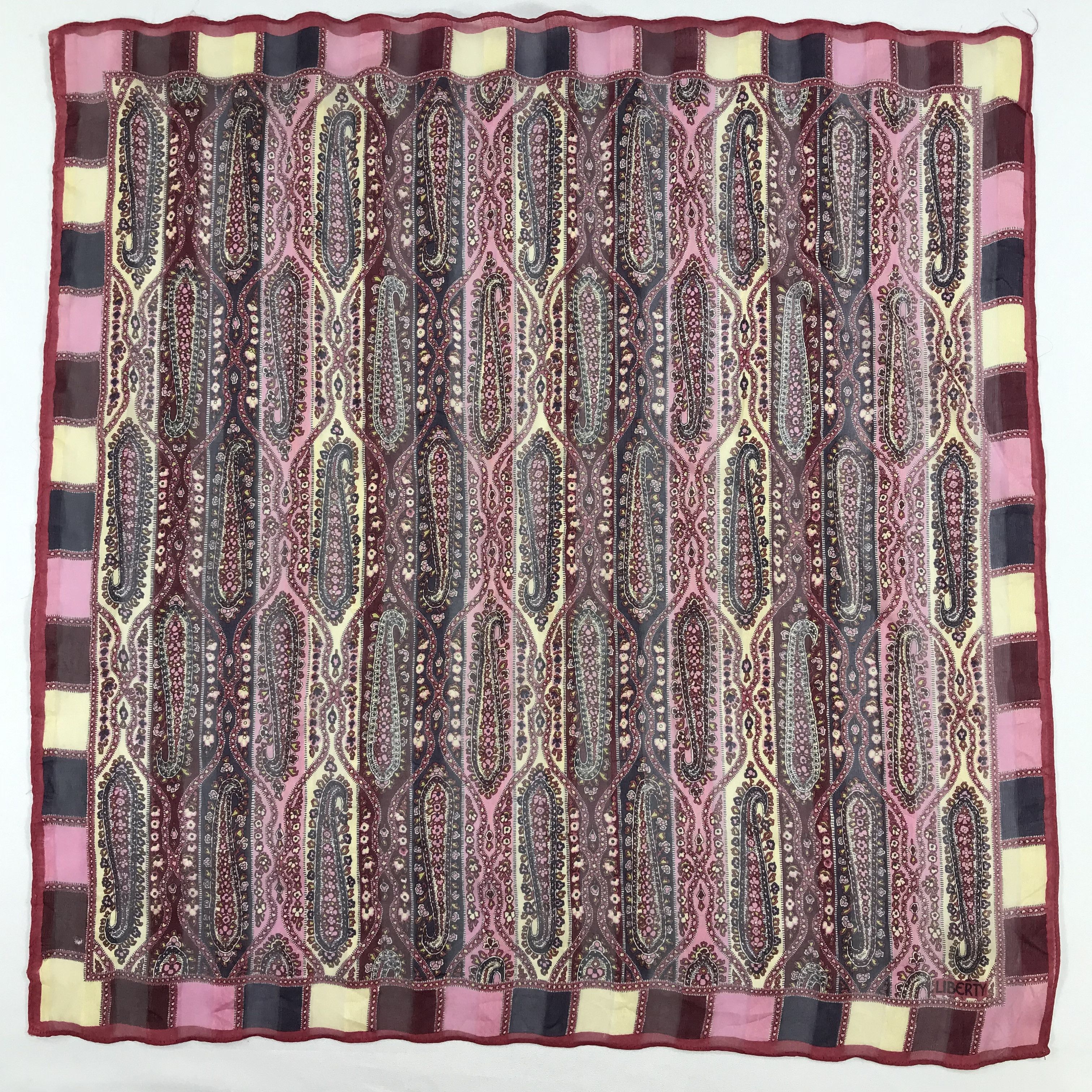 Liberty Liberty Bandana / Handkerchief / Neckerchief - S2070 Size ONE SIZE - 1 Thumbnail