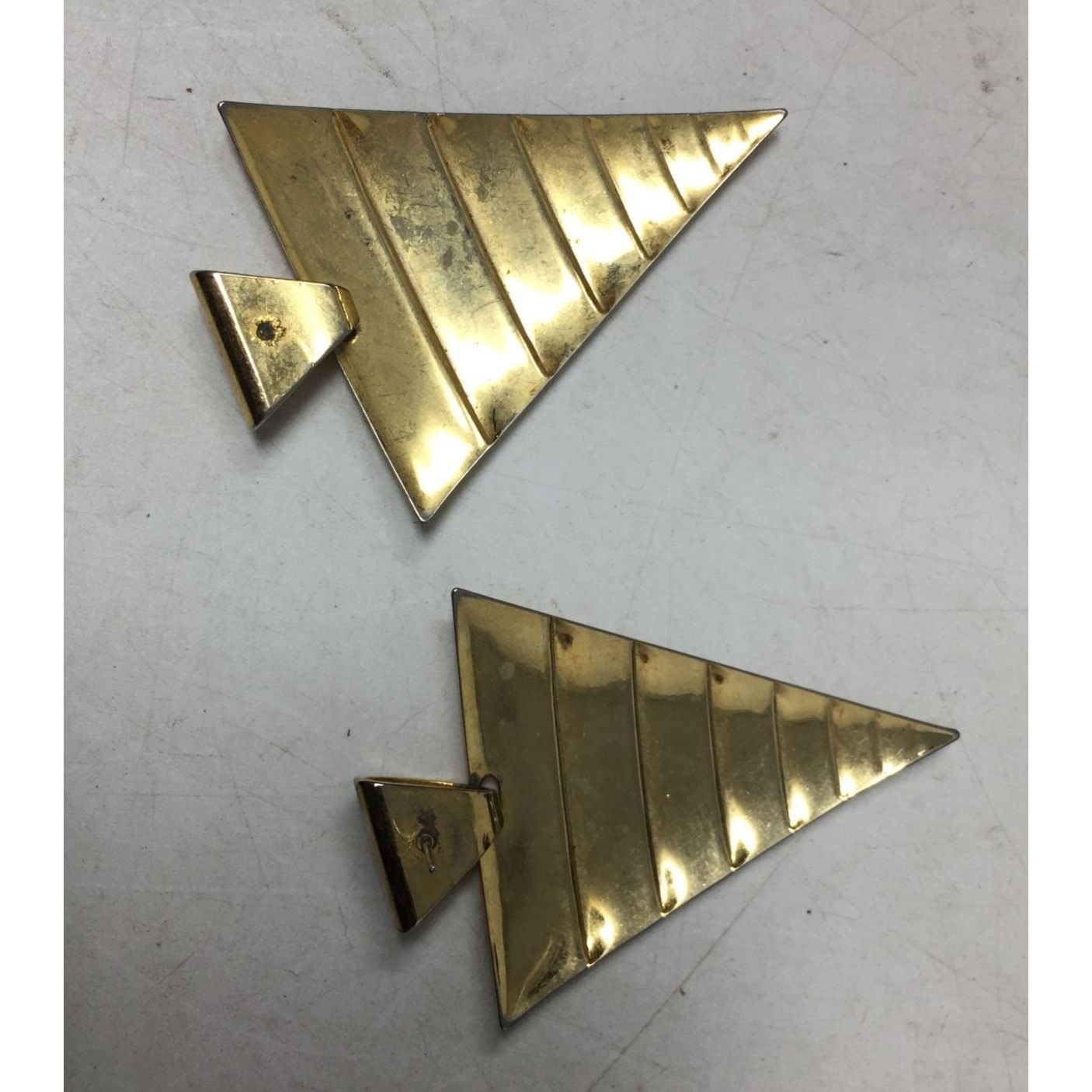 Other Women's Triangle Shaped Gold tone Dangle Earrings Size ONE SIZE - 3 Thumbnail