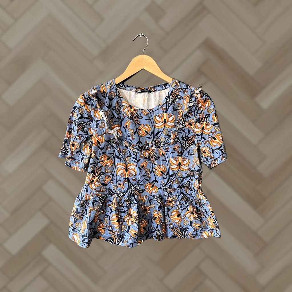 Zara Zara Womens Blue Short Sleeve Floral Blouse M Blue Floral Blouse Womens Shirt/M top - Blue, Floral, Short Sleeve, Size M Size M / US 6-8 / IT 42-44 - 1 Thumbnail