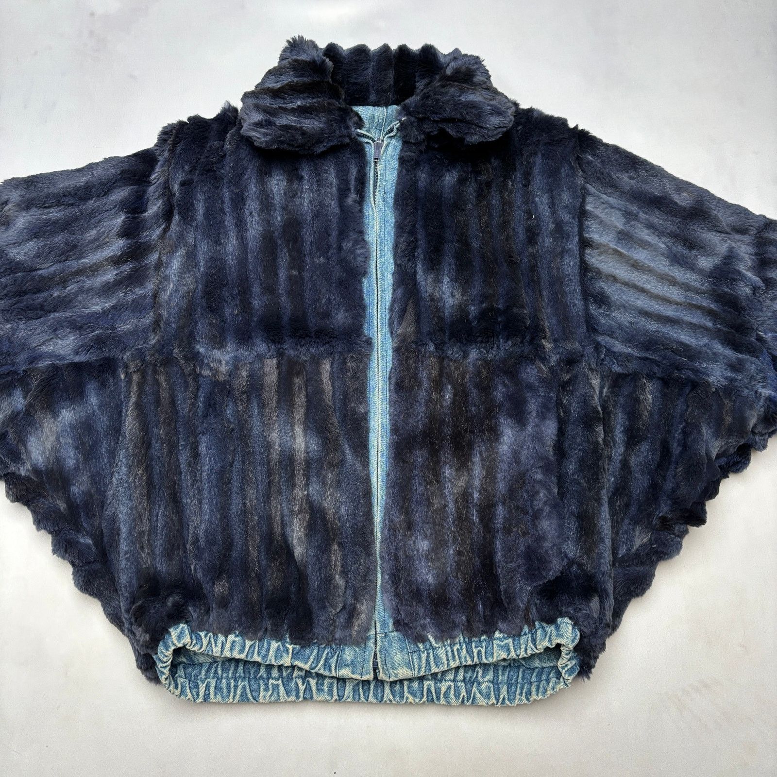 Vintage Vintage Reversible Rabbit Fur Denim Jacket Batwing Womens M Size M / US 6-8 / IT 42-44 - 3 Thumbnail