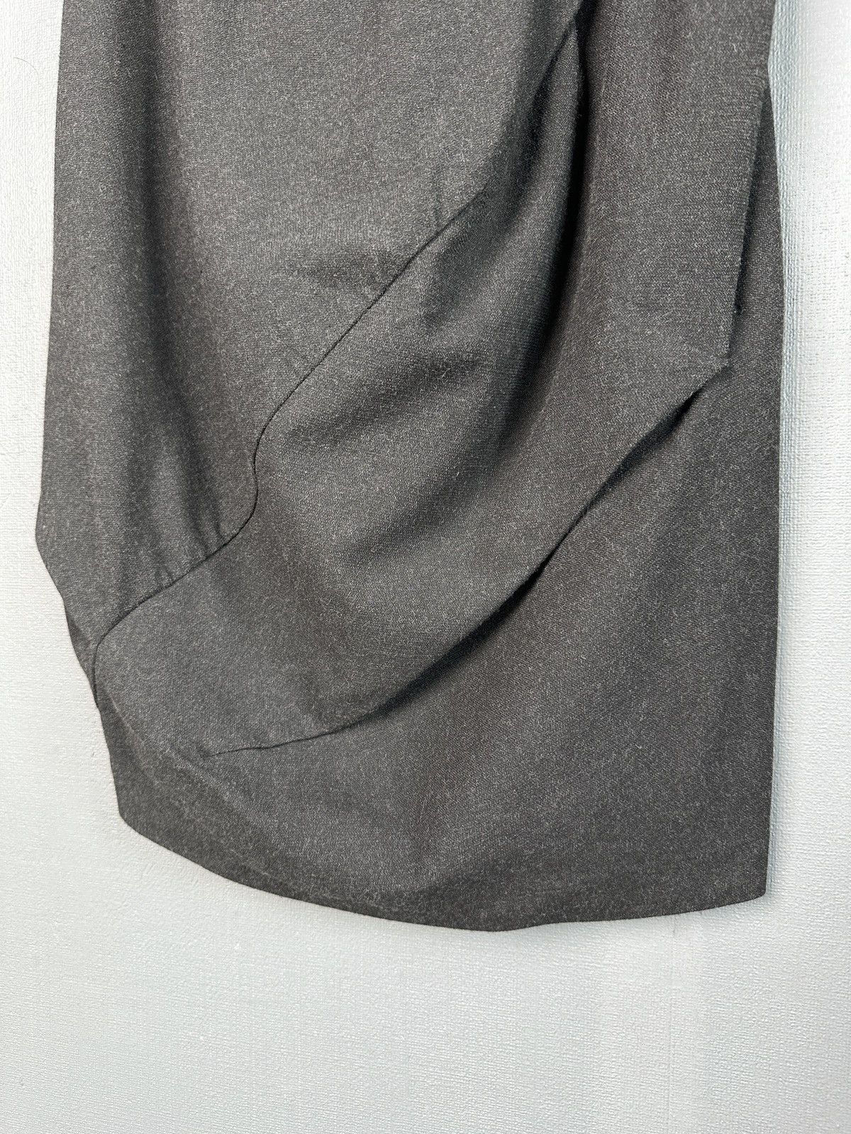 Transit TRANSIT PAR SUCH Avant Garde Pleated Gray Skirt size 3 Size 26" / US 2 / IT 38 - 4 Thumbnail